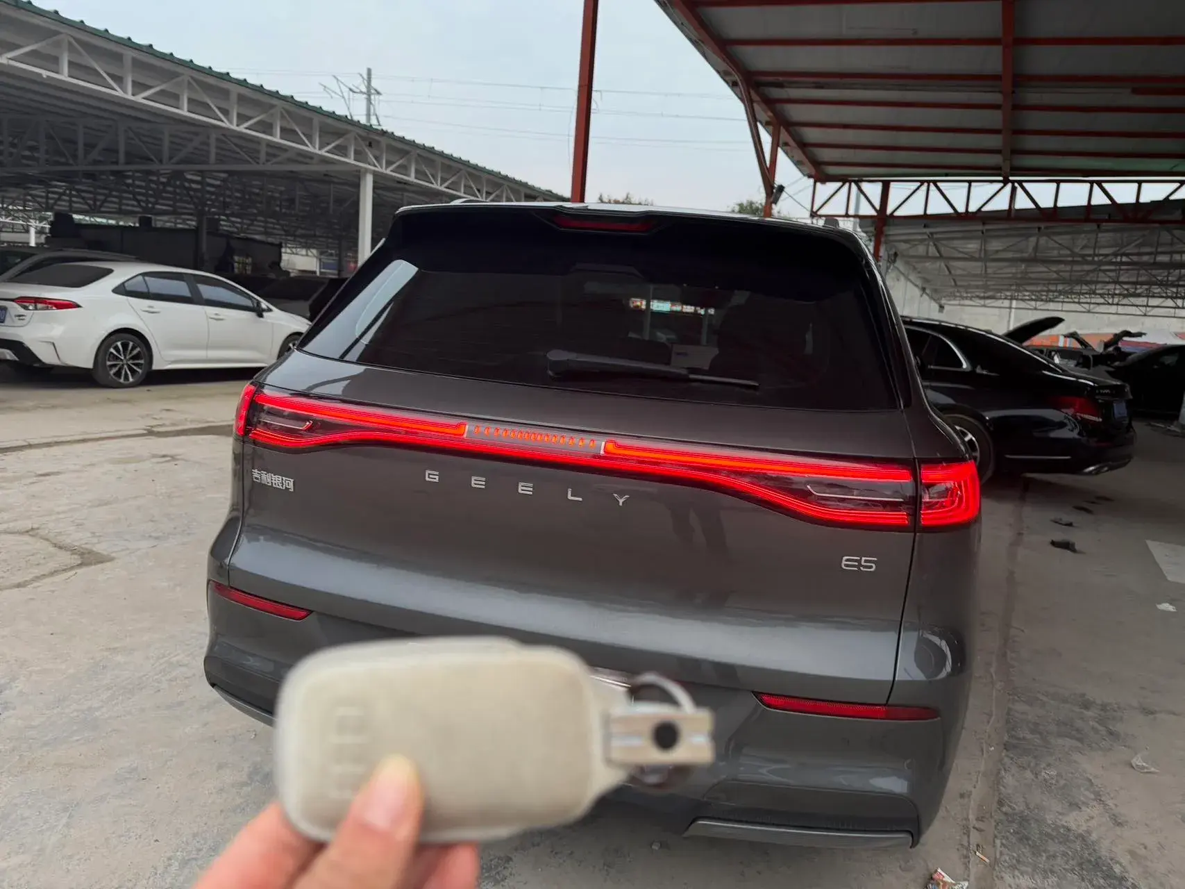 2024 GEELY GALAXY thumbnail 3