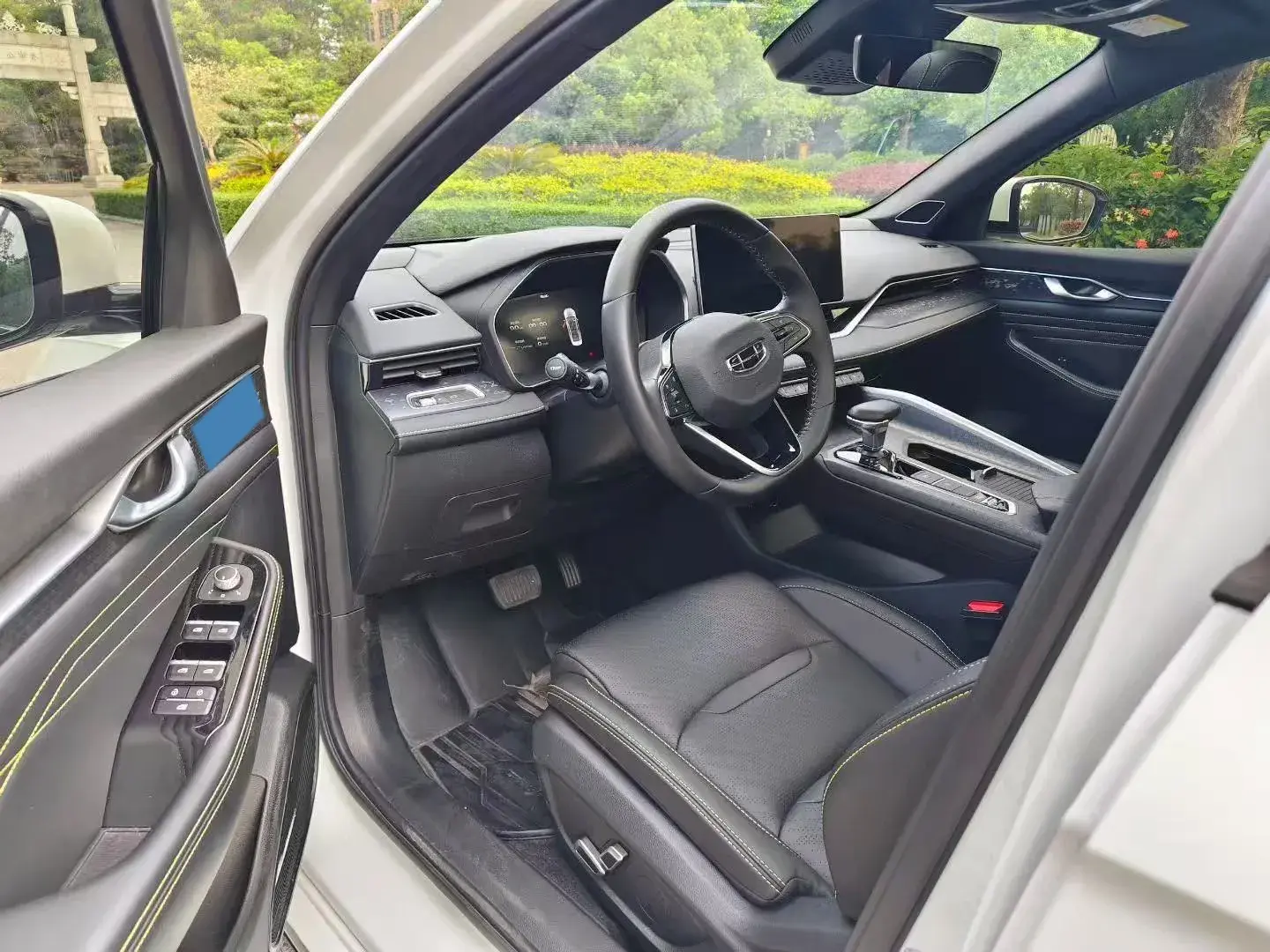 2023 GEELY PREFACE thumbnail 4