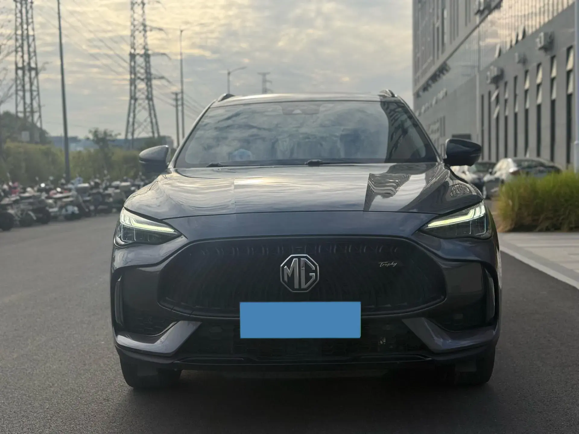 2020 MG HS thumbnail 2