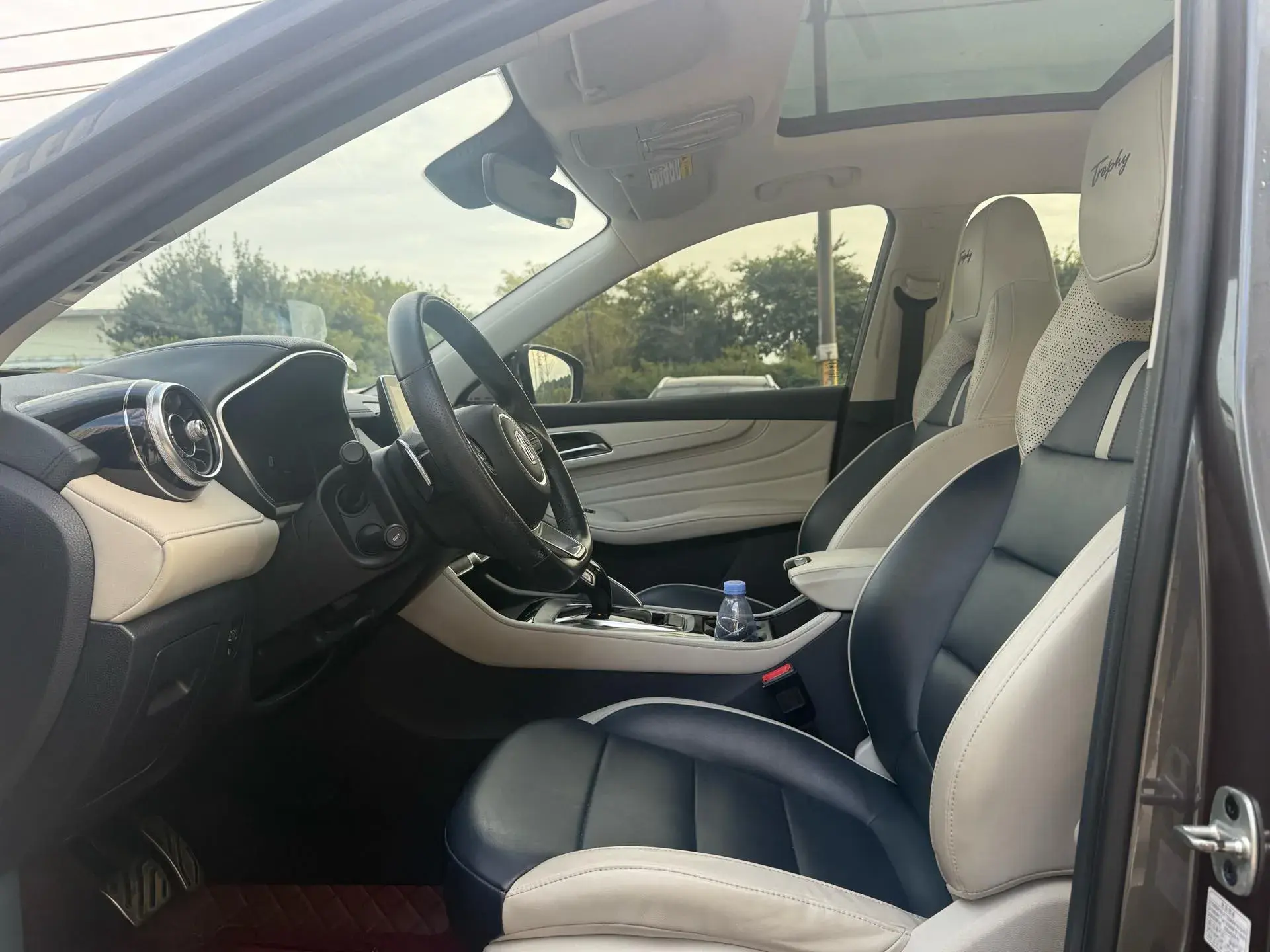 2020 MG HS thumbnail 4