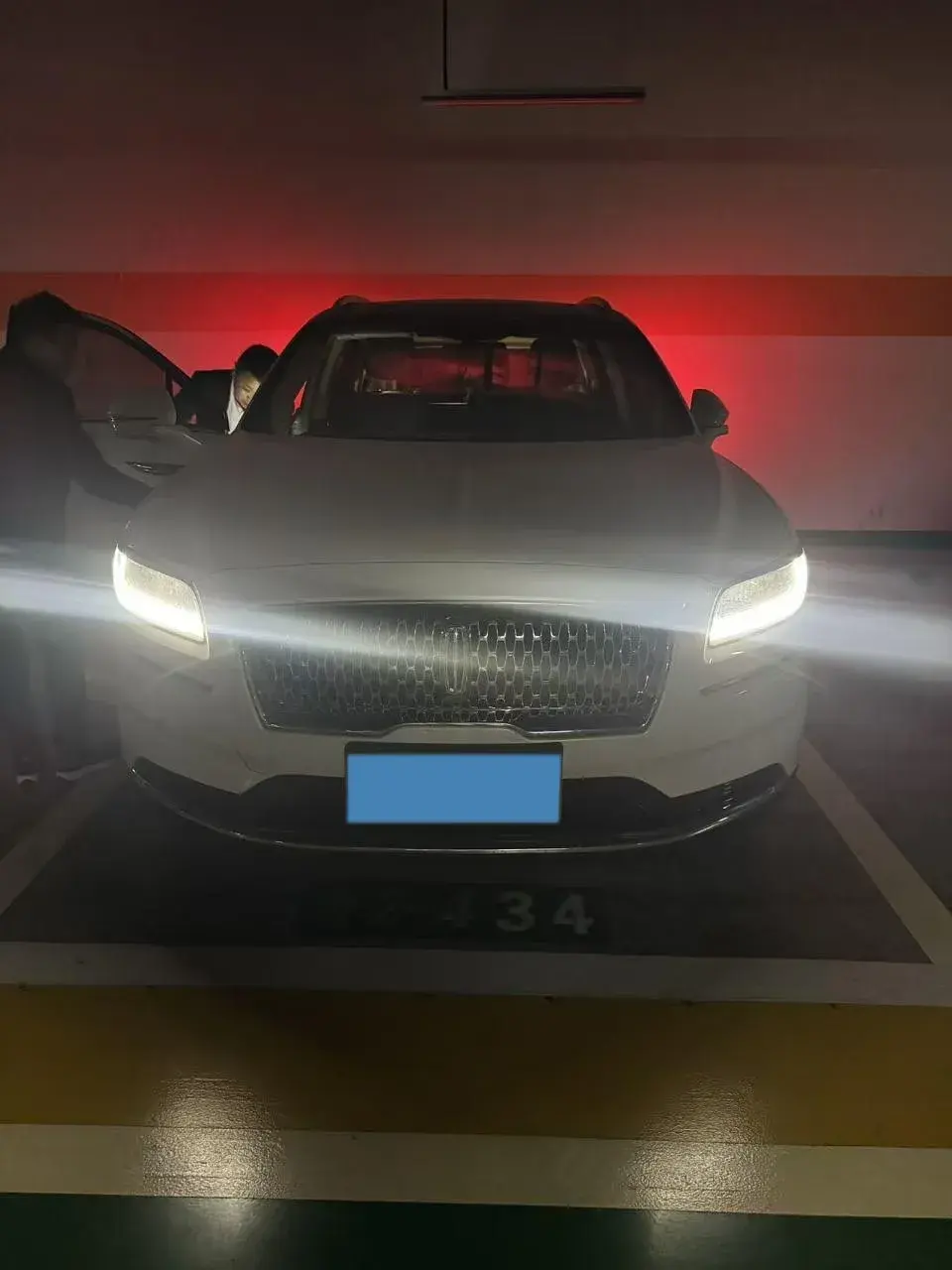 2021 LINCOLN NAUTILUS thumbnail 2