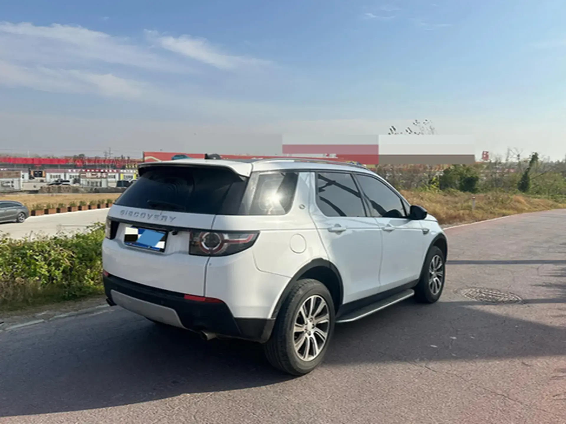 2018 LAND ROVER thumbnail 3