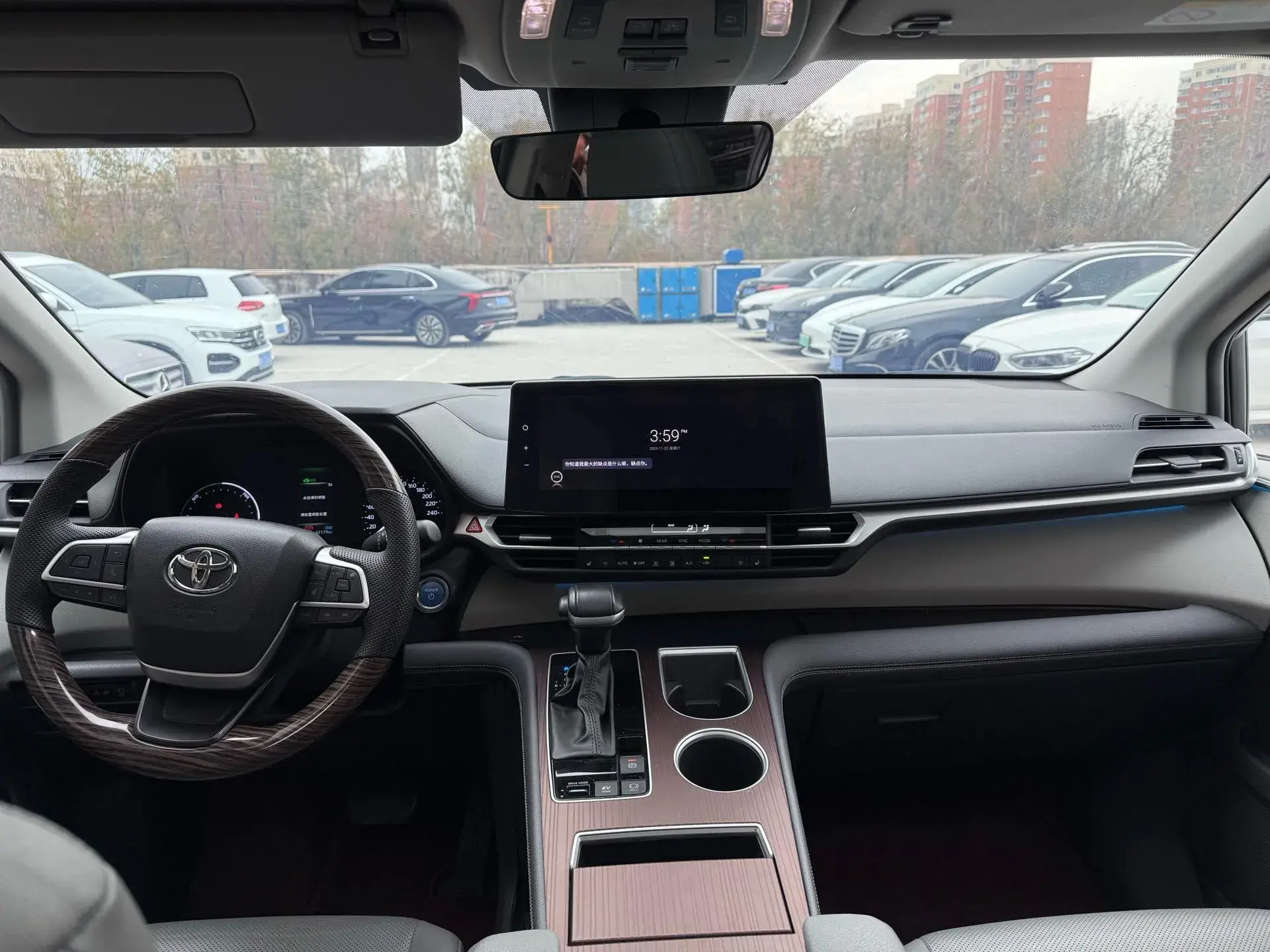 2023 TOYOTA GRANVIA thumbnail 4