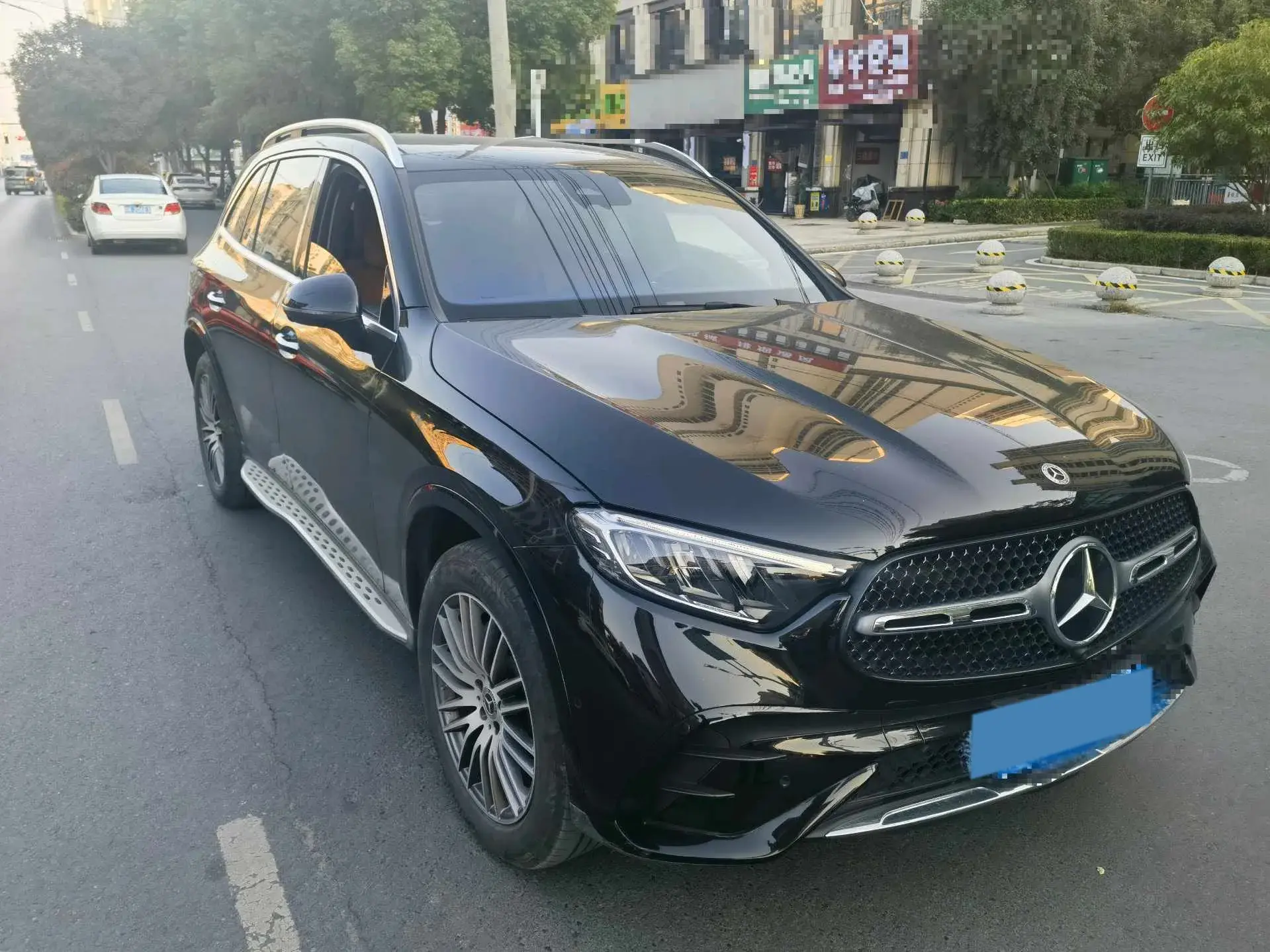 2023 MERCEDES-BENZ GLC thumbnail 3