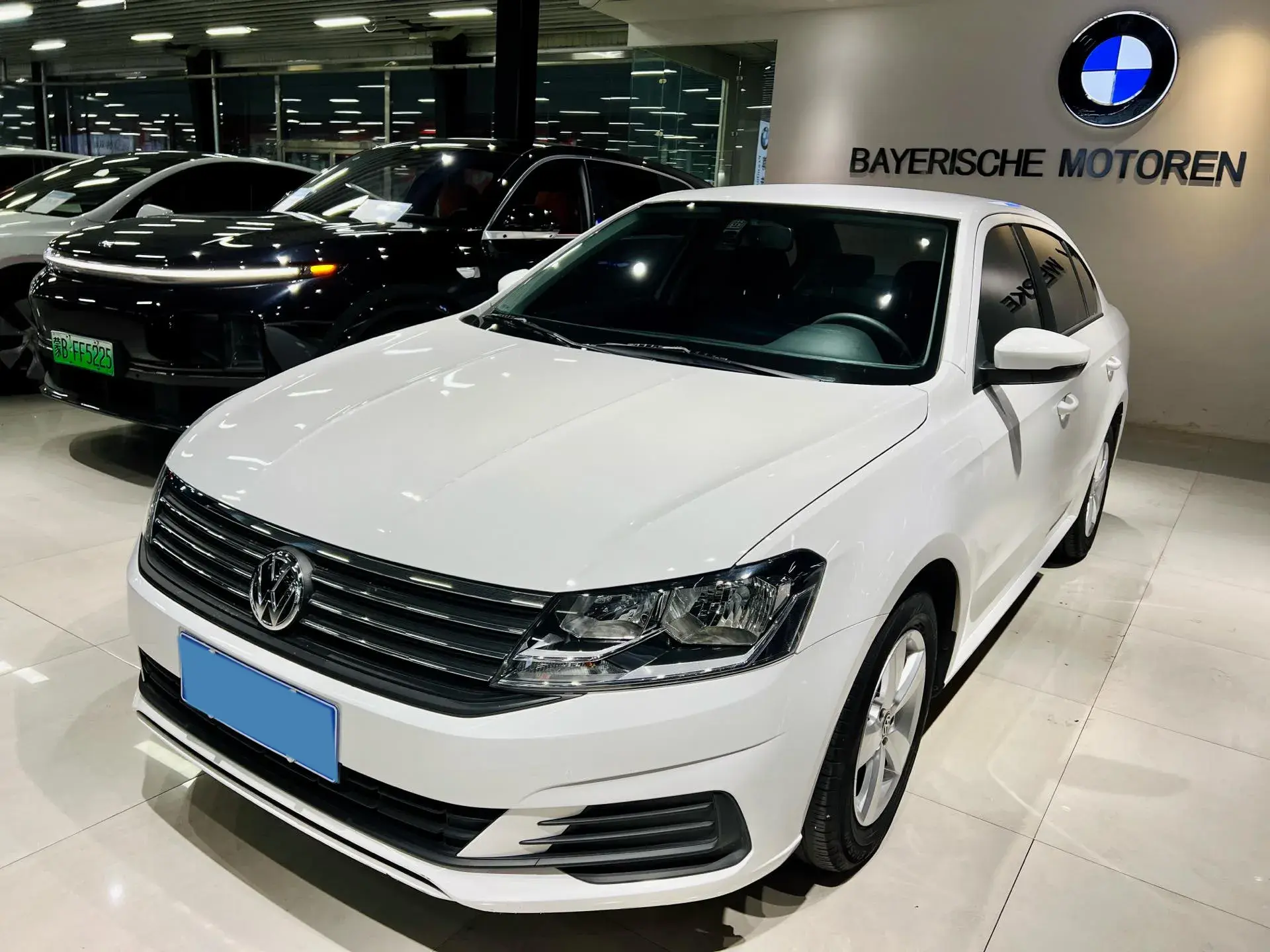 2019 VOLKSWAGEN LAVIDA view 1