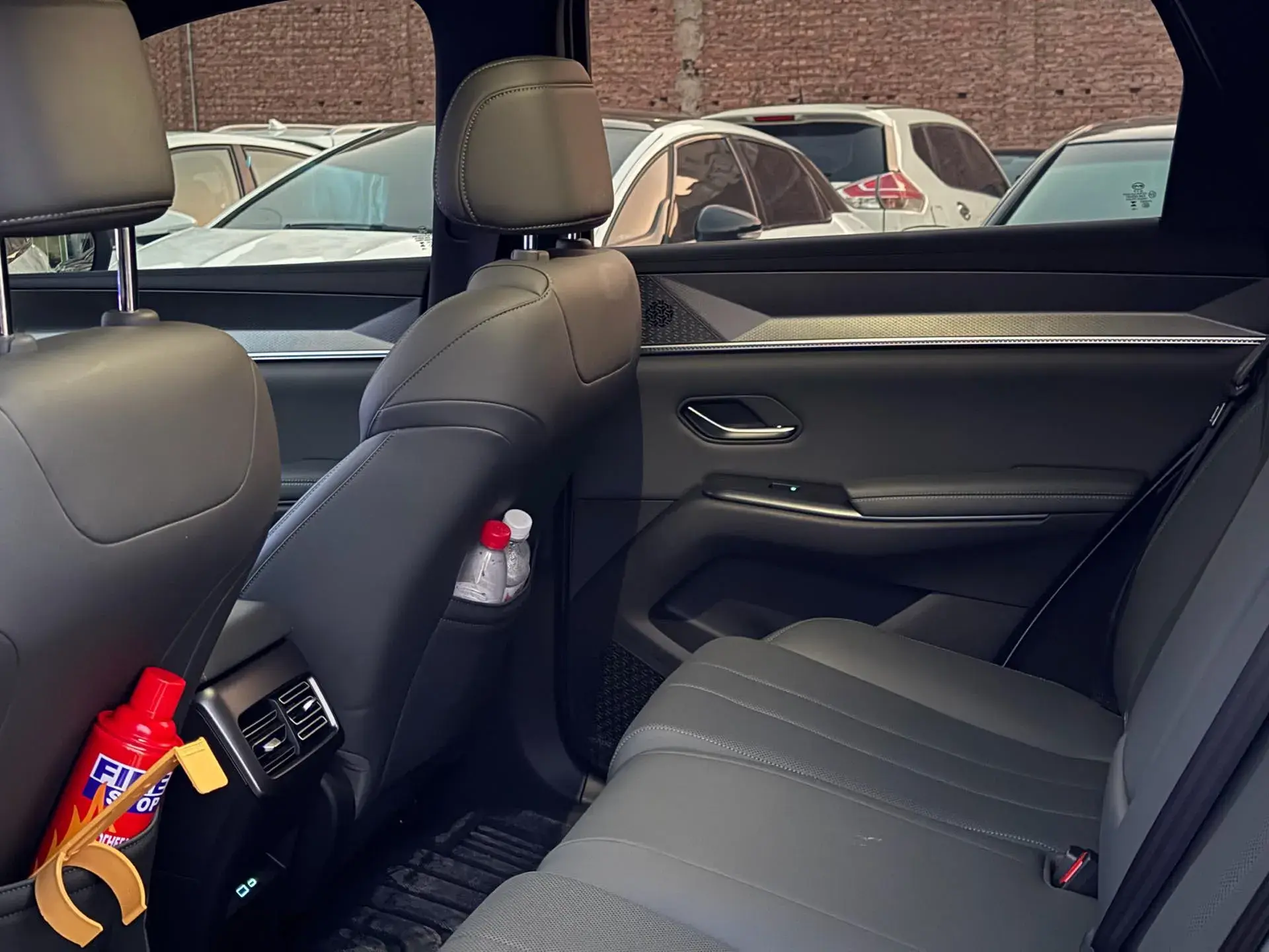 2024 BYD SONG thumbnail 4