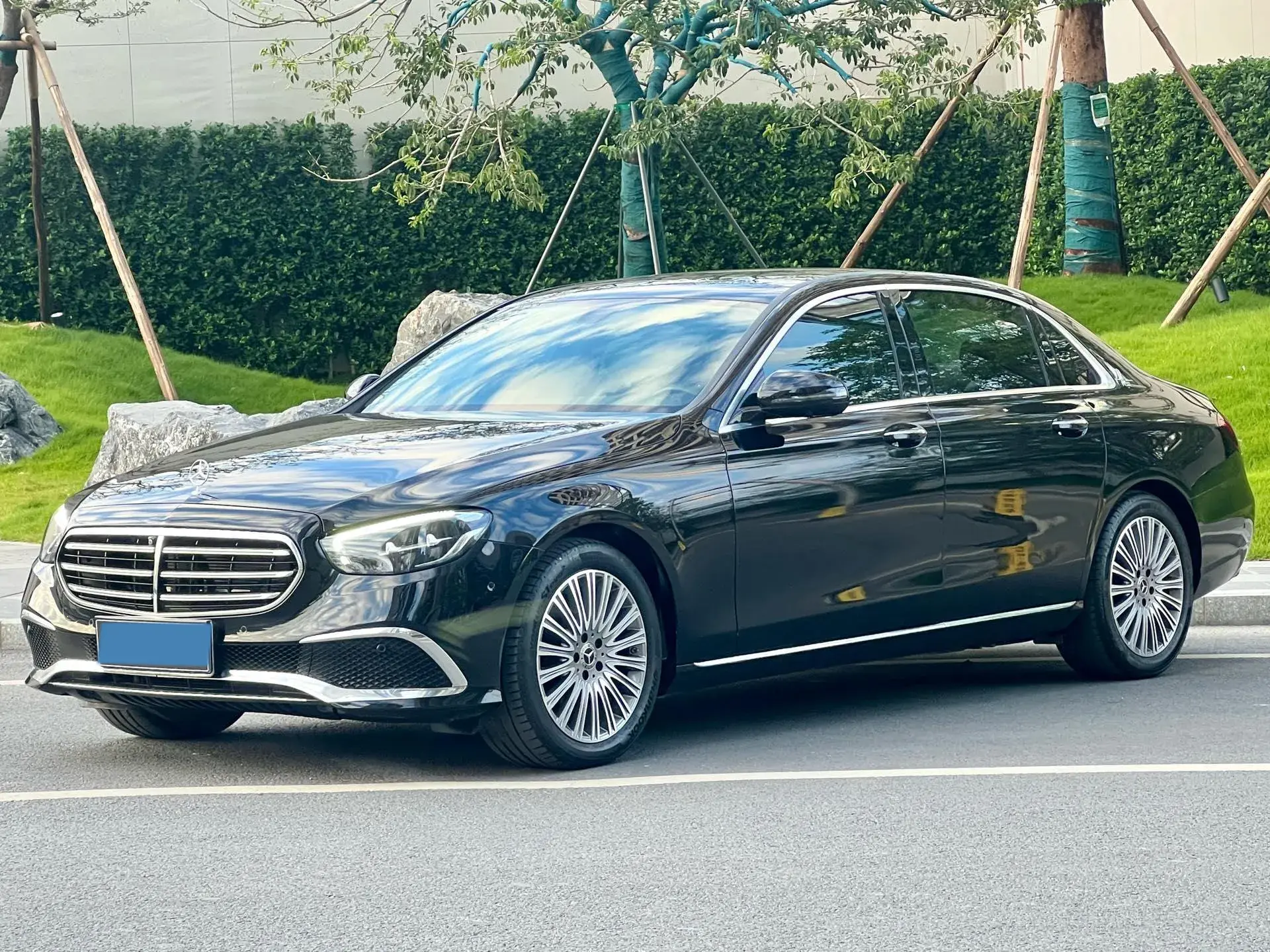 2021 MERCEDES-BENZ E view 1