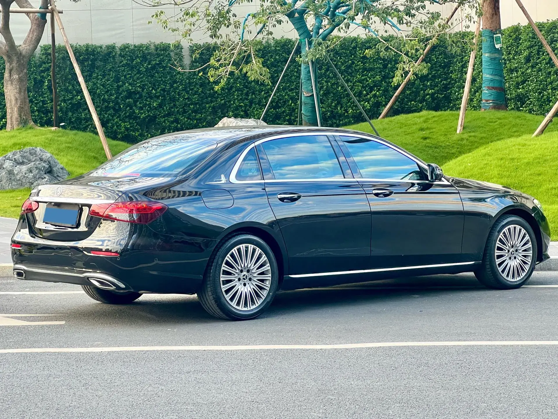 2021 MERCEDES-BENZ E thumbnail 4