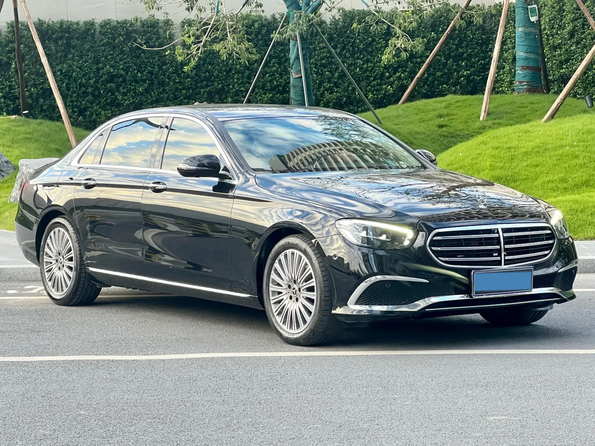 2021 MERCEDES-BENZ E thumbnail 3