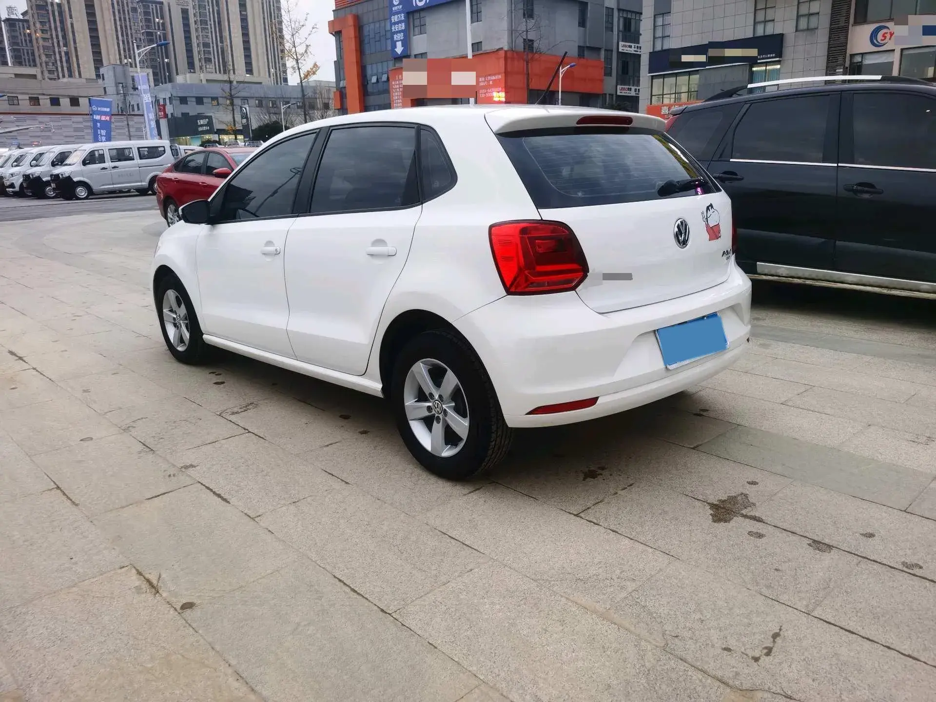 2018 VOLKSWAGEN POLO thumbnail 3