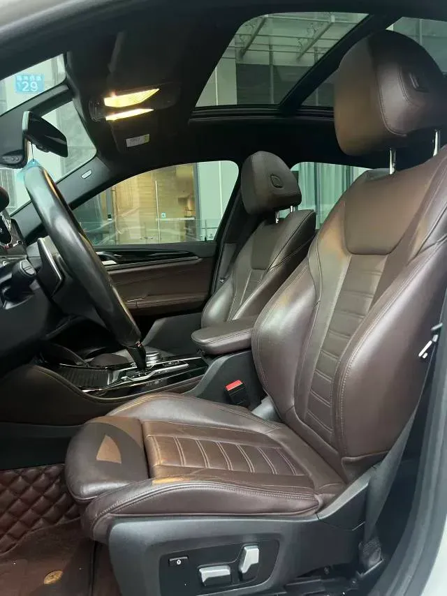 2019 BMW X4 2.0T 184HP L4 8AT,autocango,china used car exporter,china ev exporter,chinese used car exporter,chinese used ev exporter