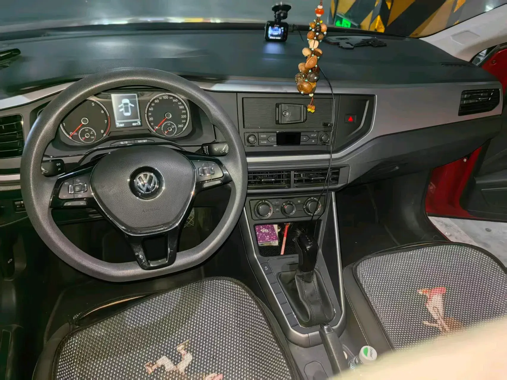 2019 VOLKSWAGEN POLO thumbnail 3