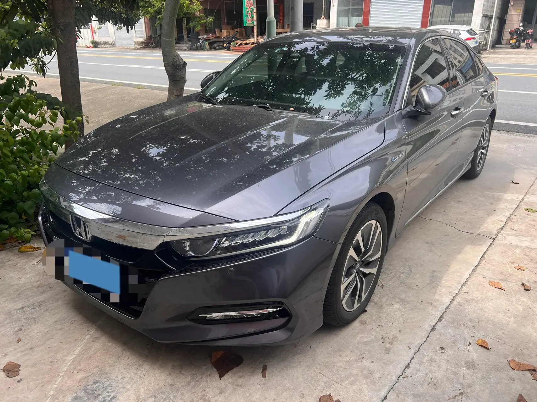 2018 HONDA ACCORD view 1
