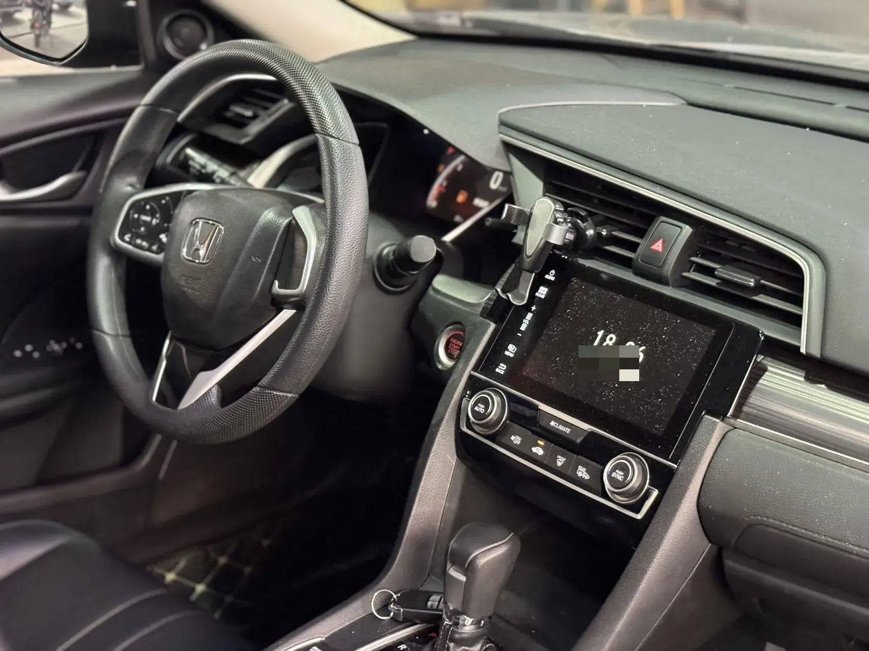 2019 HONDA CIVIC thumbnail 4