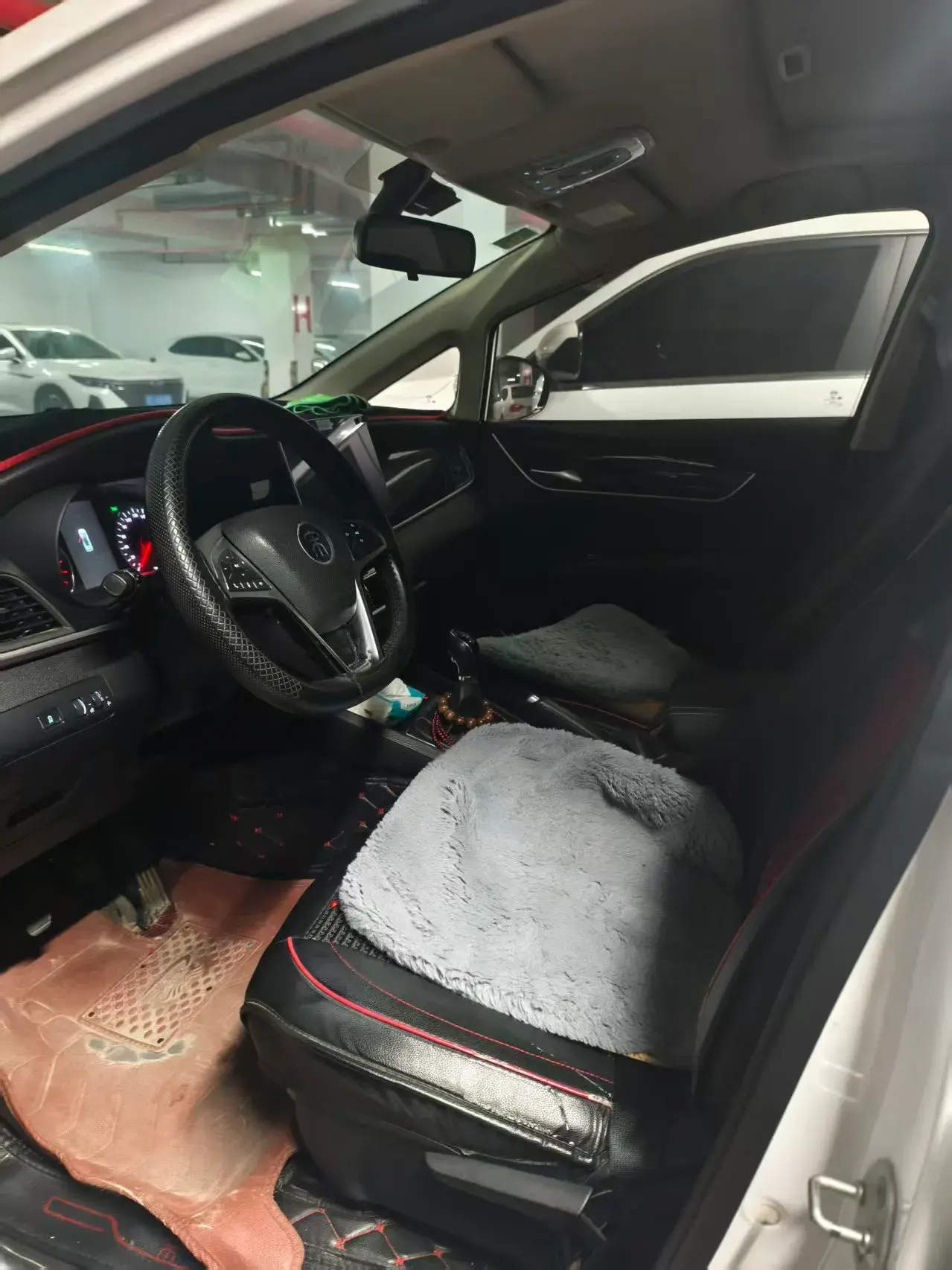 2019 BYD SONG thumbnail 3