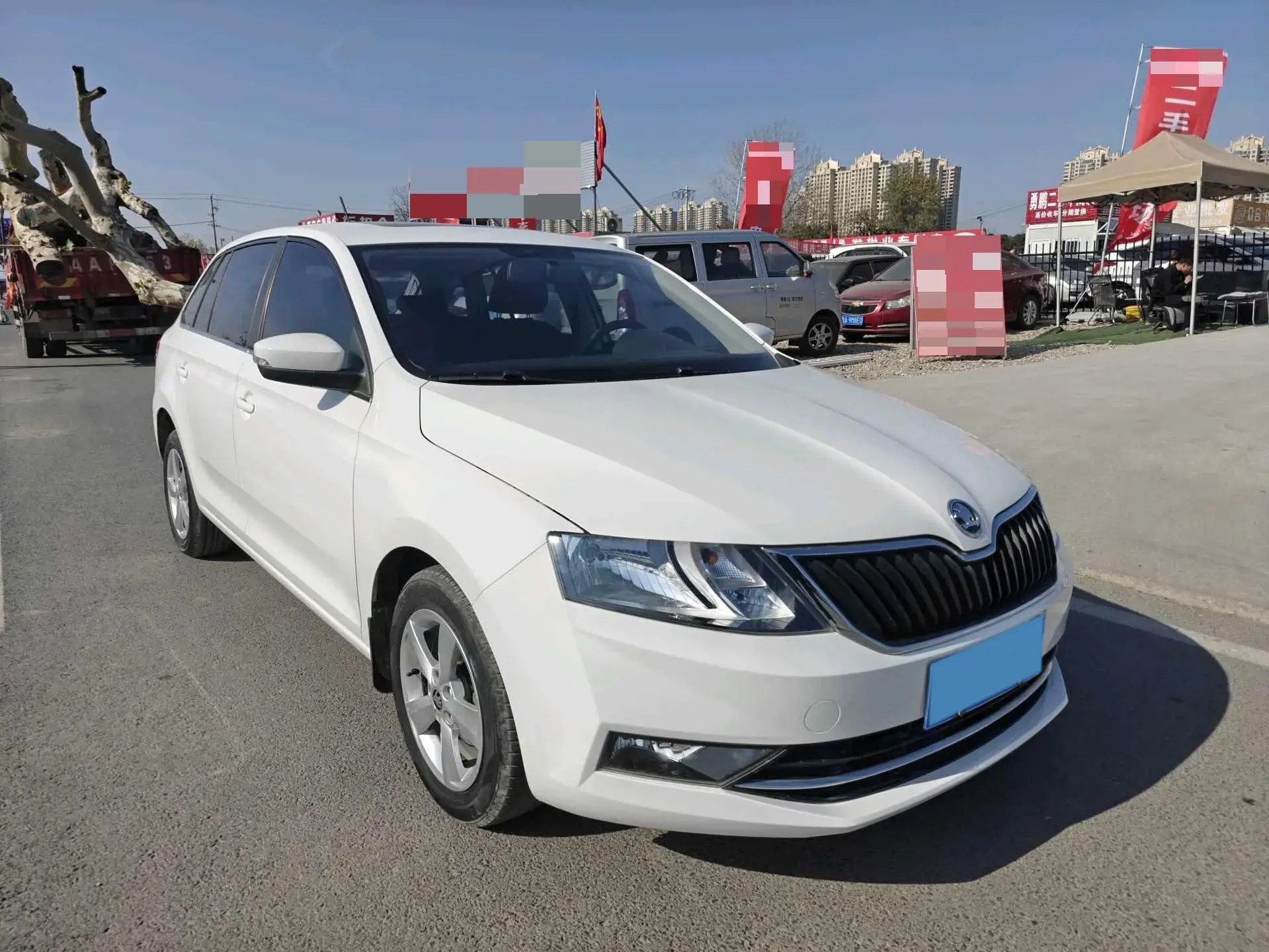 2018 SKODA RAPID thumbnail 3