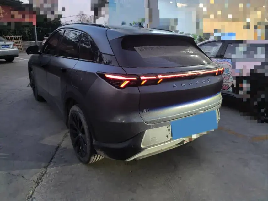 2024 ARCFOX ΑT5 thumbnail 3