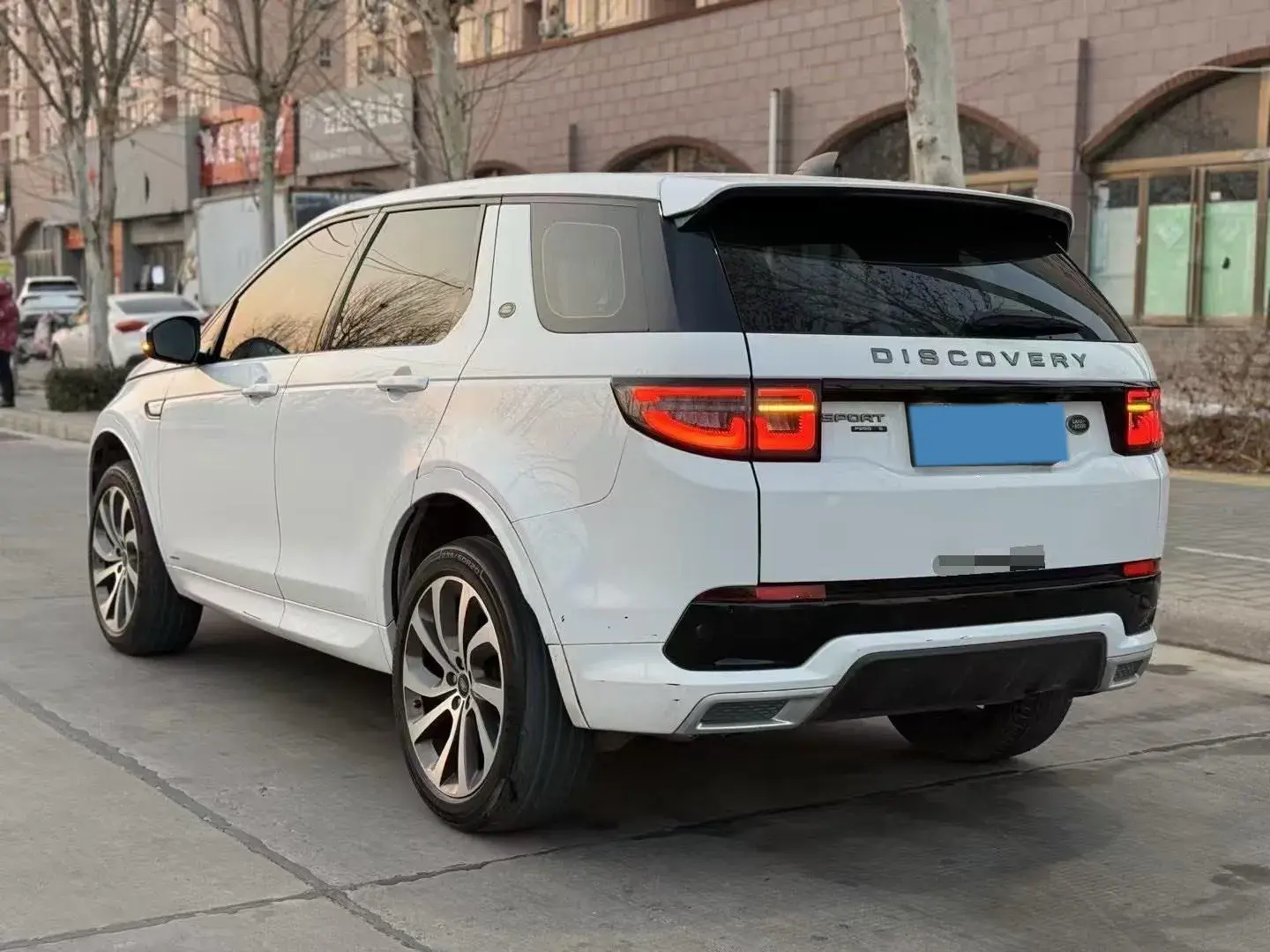 2021 LAND ROVER thumbnail 3