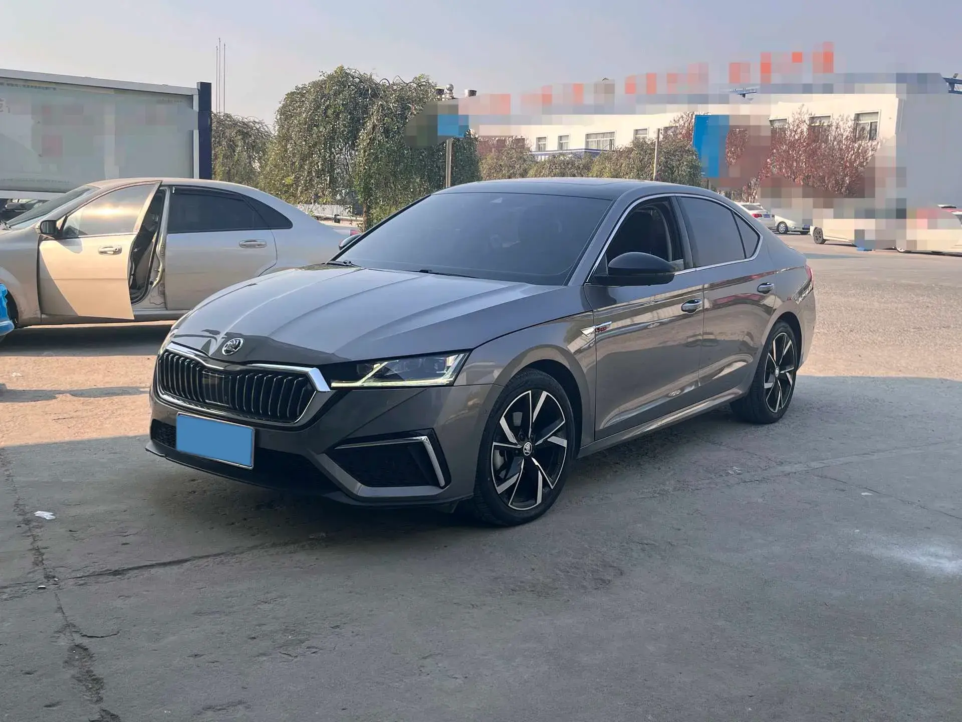 2021 SKODA OCTAVIA view 1