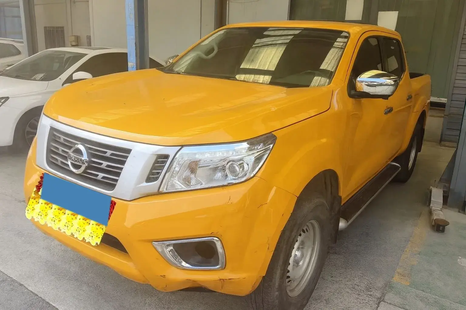 2023 NISSAN NAVARA view 1