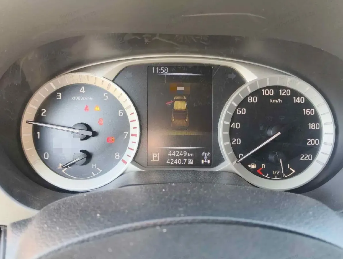 2023 Nissan Navara 2.5L 190HP L4 7AT,autocango,china used car exporter,china ev exporter,chinese used car exporter,chinese used ev exporter