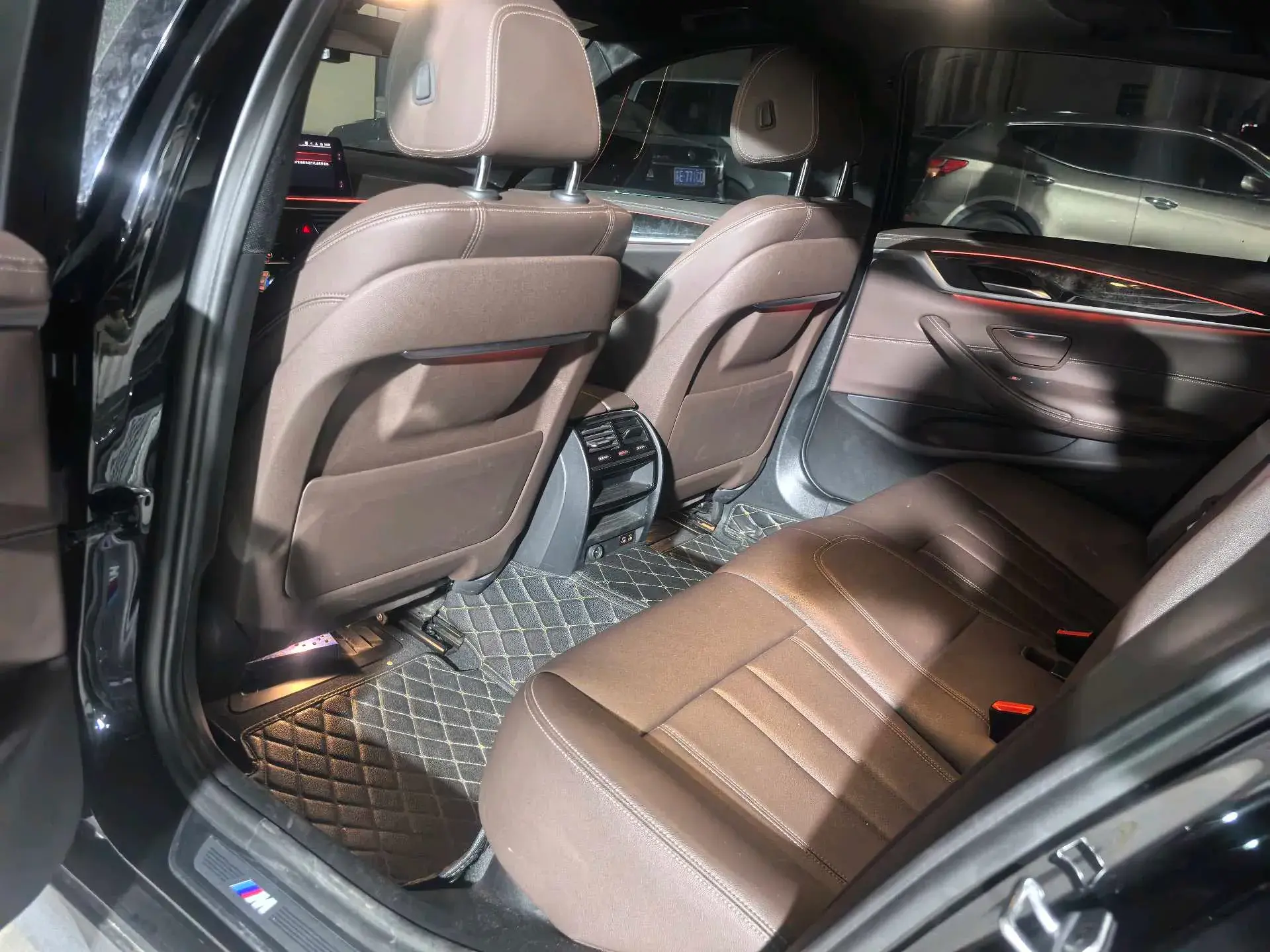 2020 BMW 5 thumbnail 3