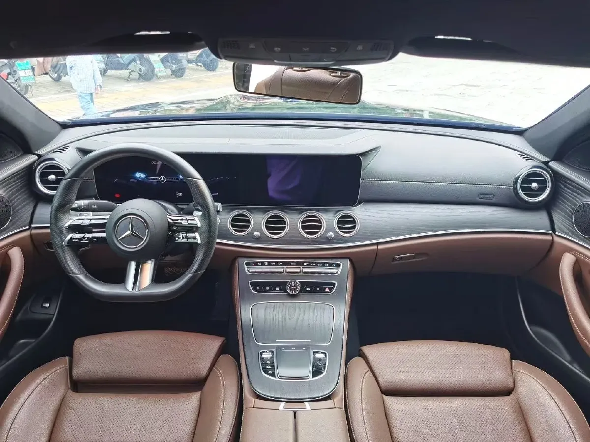 2022 Mercedes-Benz E Class 2.0T 197HP L4 9AT,autocango,china used car exporter,china ev exporter,chinese used car exporter,chinese used ev exporter