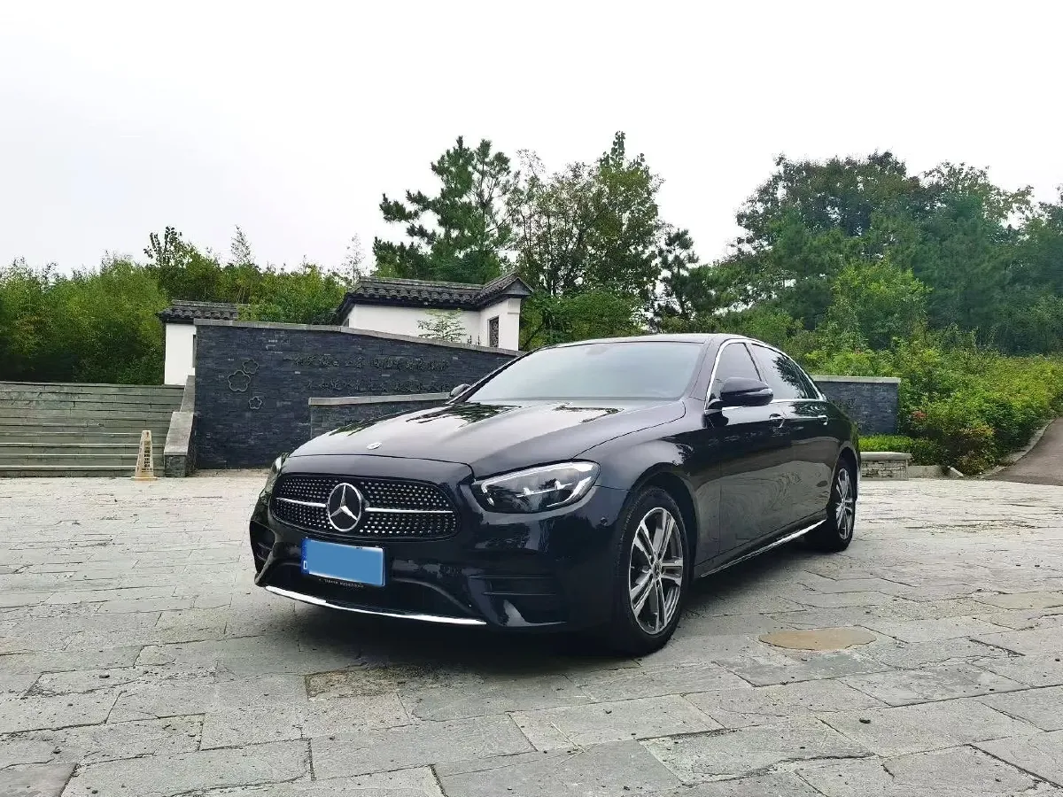 2022 Mercedes-Benz E Class 2.0T 197HP L4 9AT,autocango,china used car exporter,china ev exporter,chinese used car exporter,chinese used ev exporter