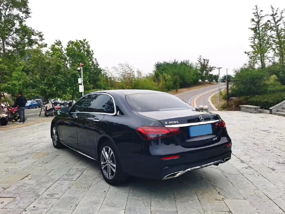 2022 Mercedes-Benz E Class 2.0T 197HP L4 9AT,autocango,china used car exporter,china ev exporter,chinese used car exporter,chinese used ev exporter
