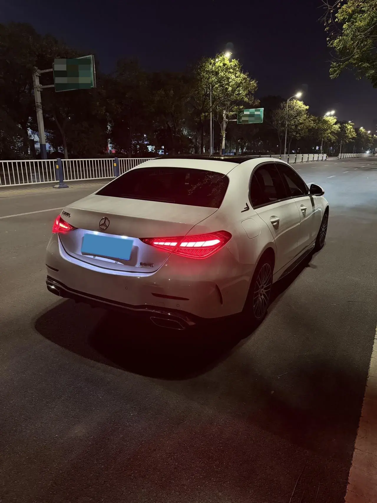 2023 MERCEDES-BENZ C thumbnail 2