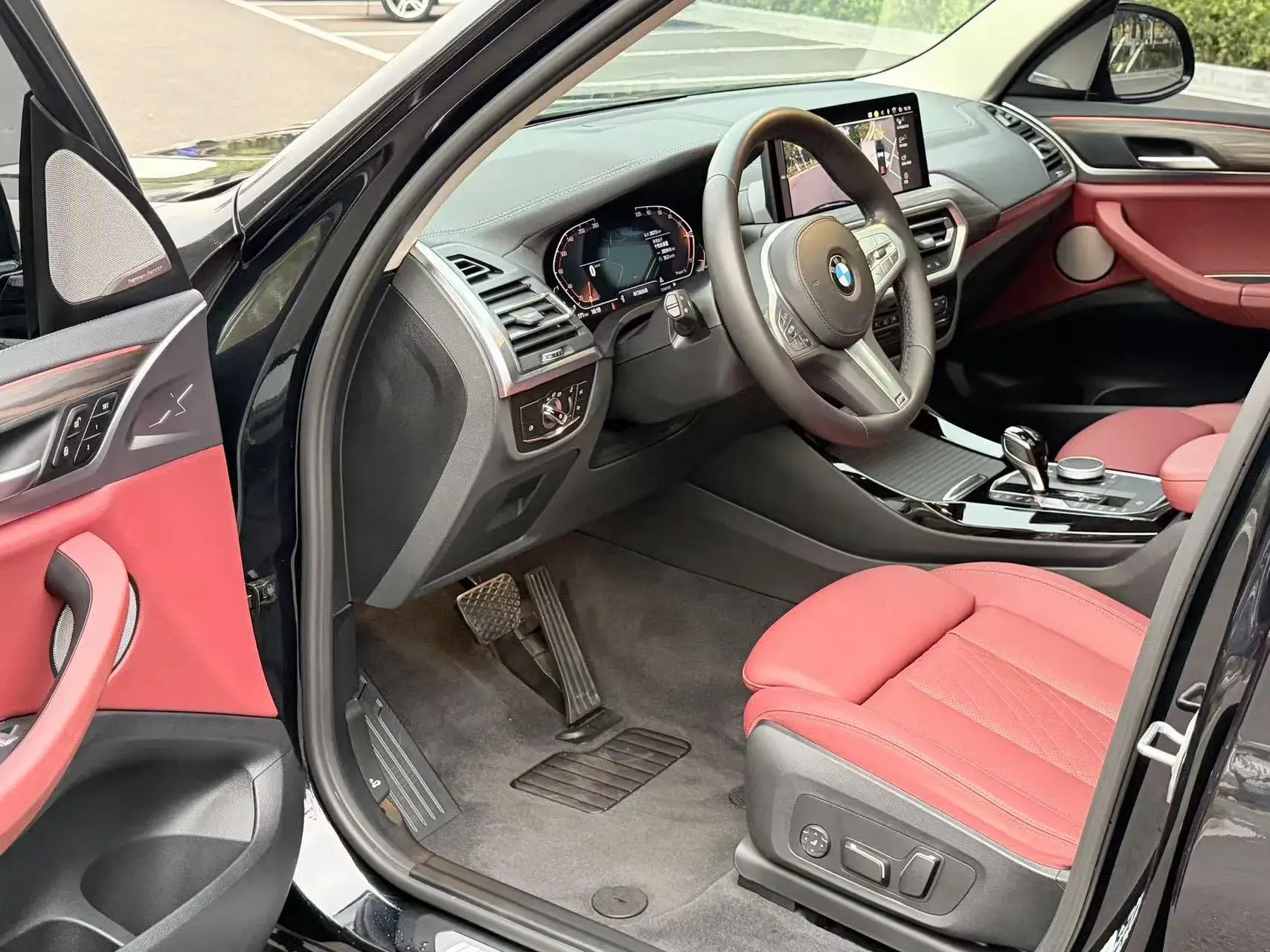 2023 BMW X3 thumbnail 4