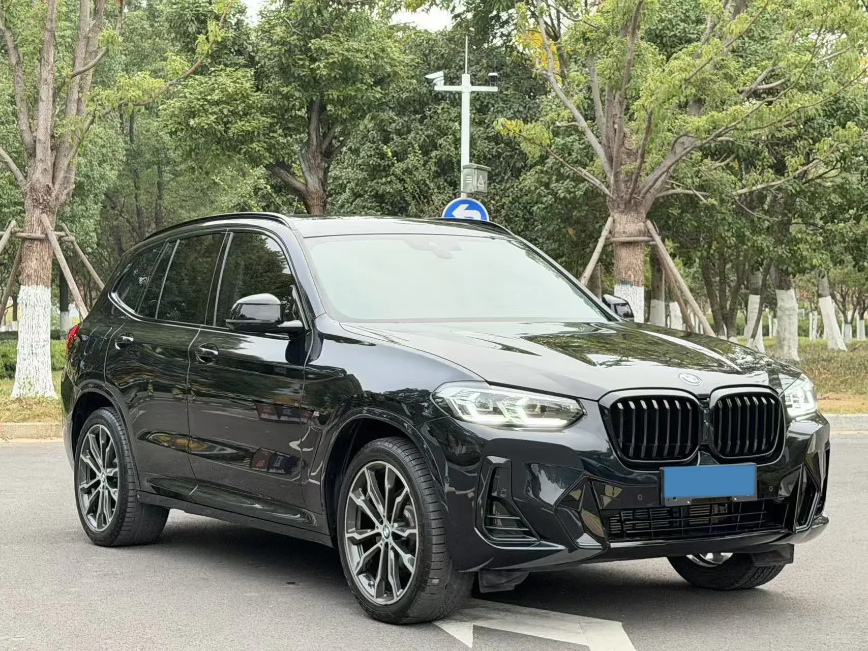 2023 BMW X3 thumbnail 3