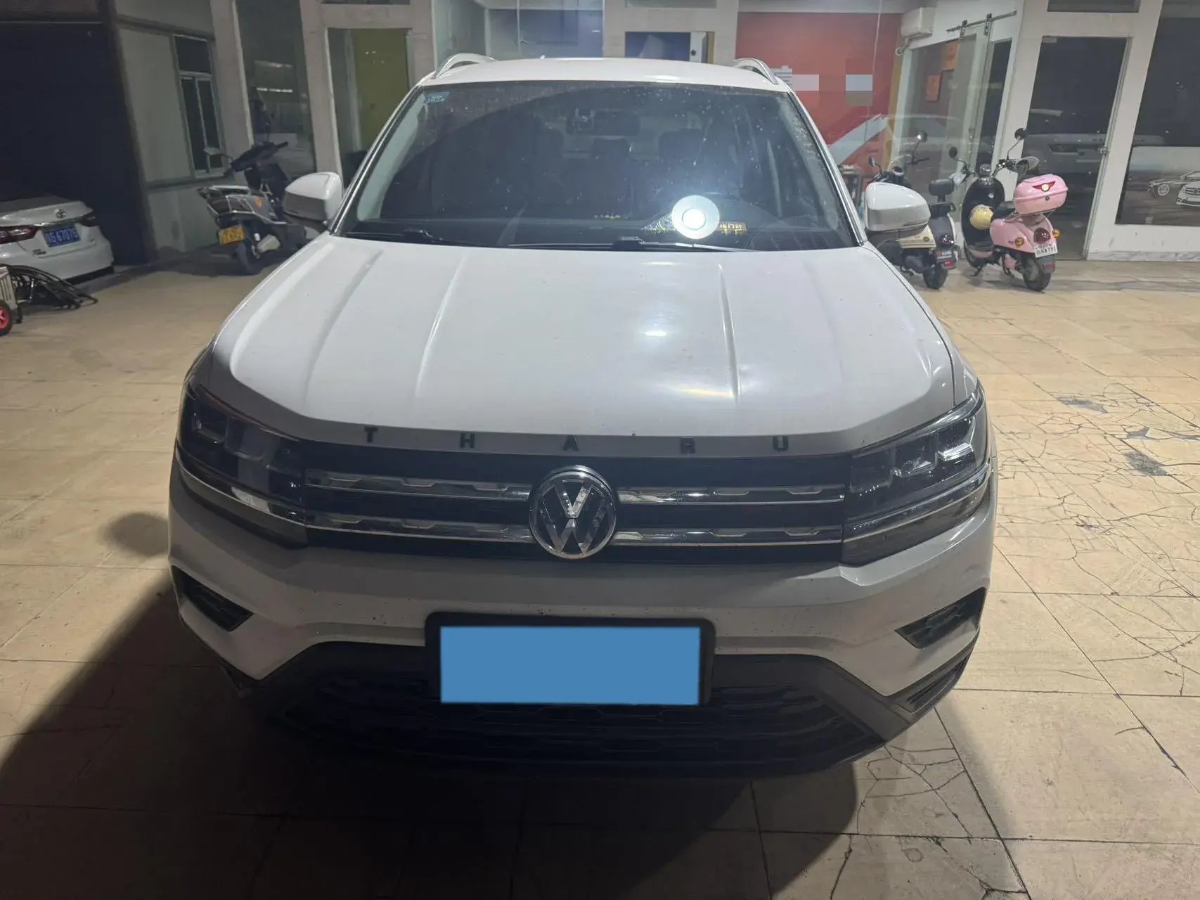 2020 VOLKSWAGEN THARU view 1