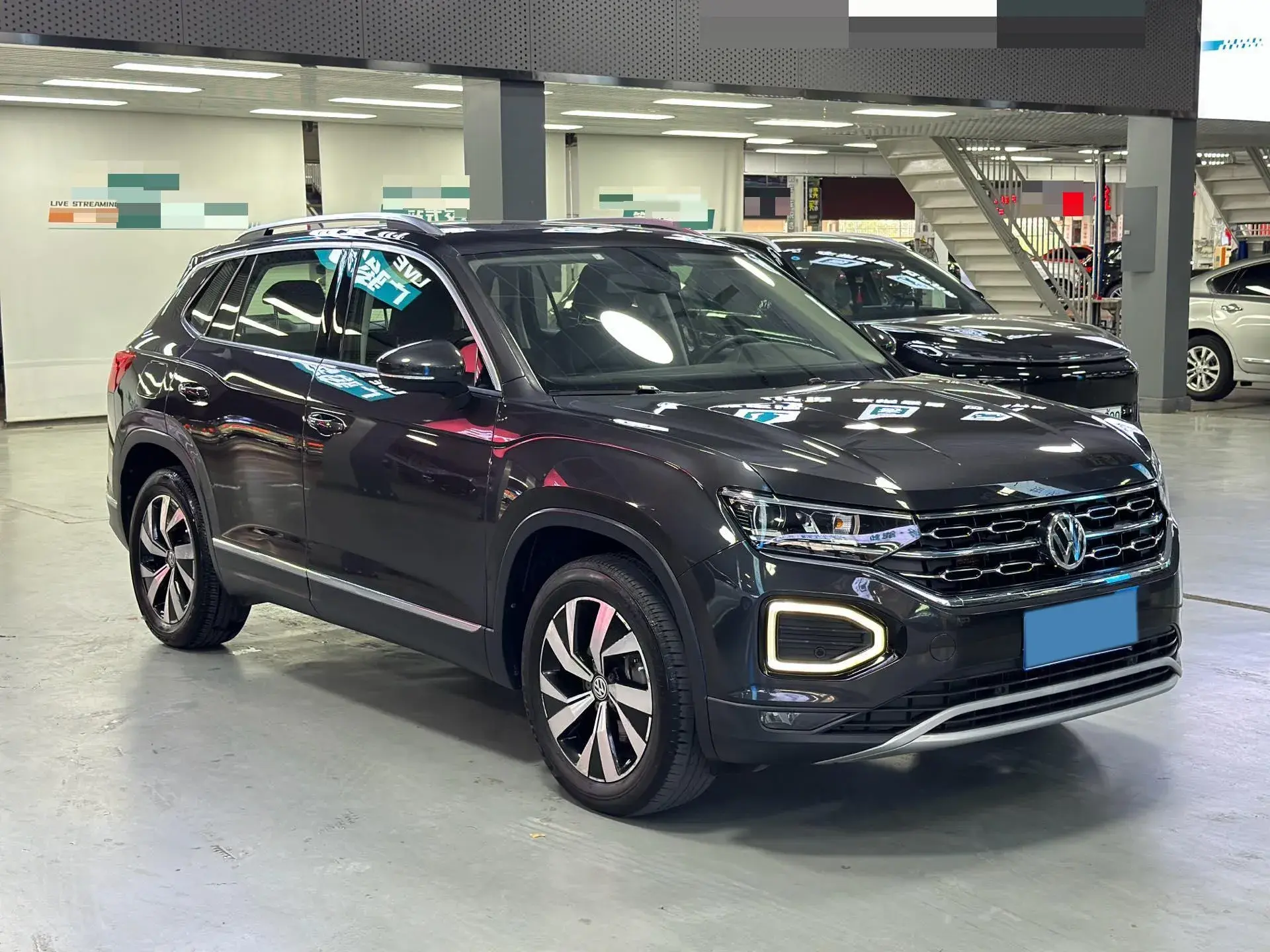 2019 VOLKSWAGEN TAYRON thumbnail 4