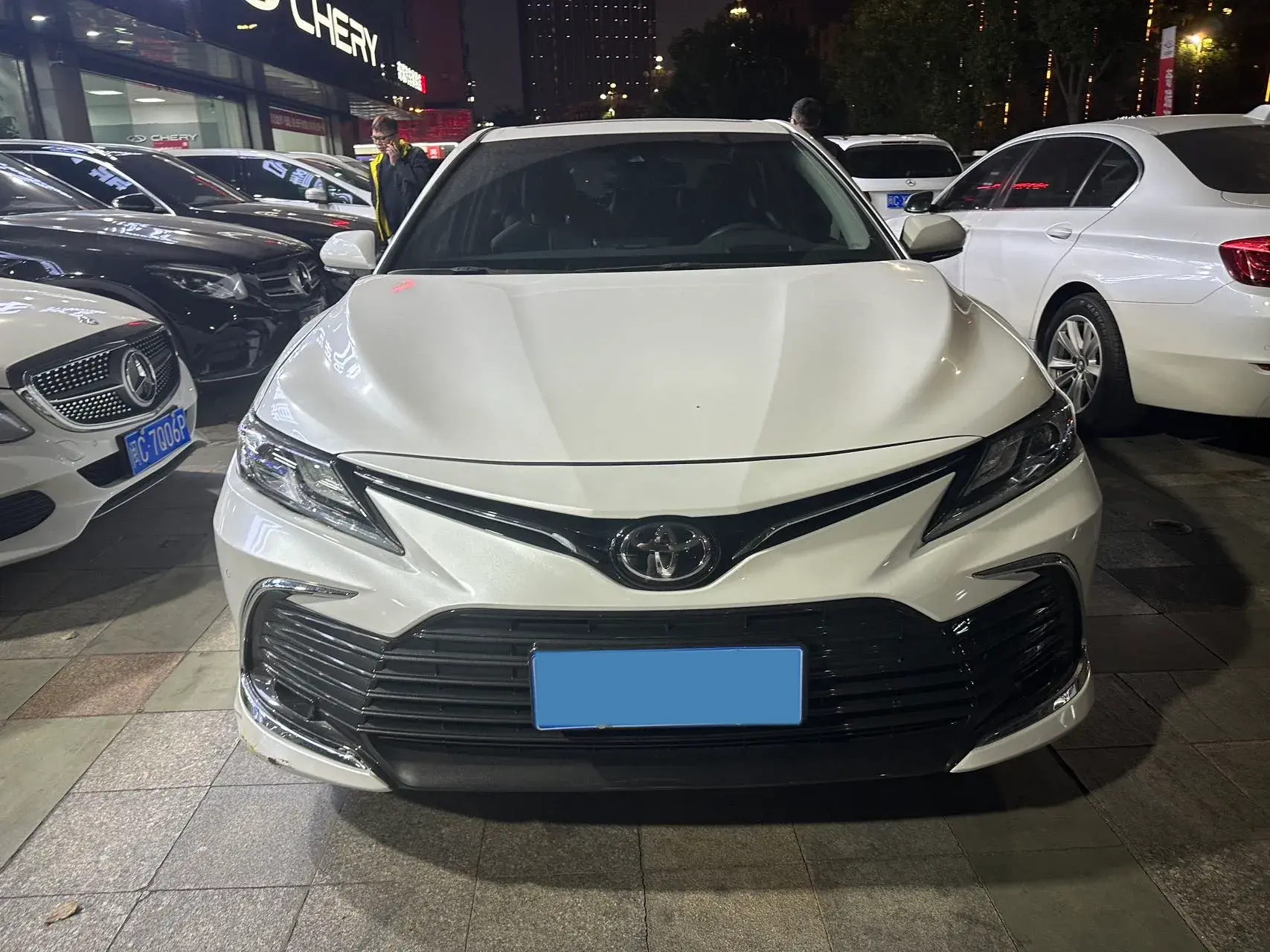 2021 TOYOTA CAMRY thumbnail 3