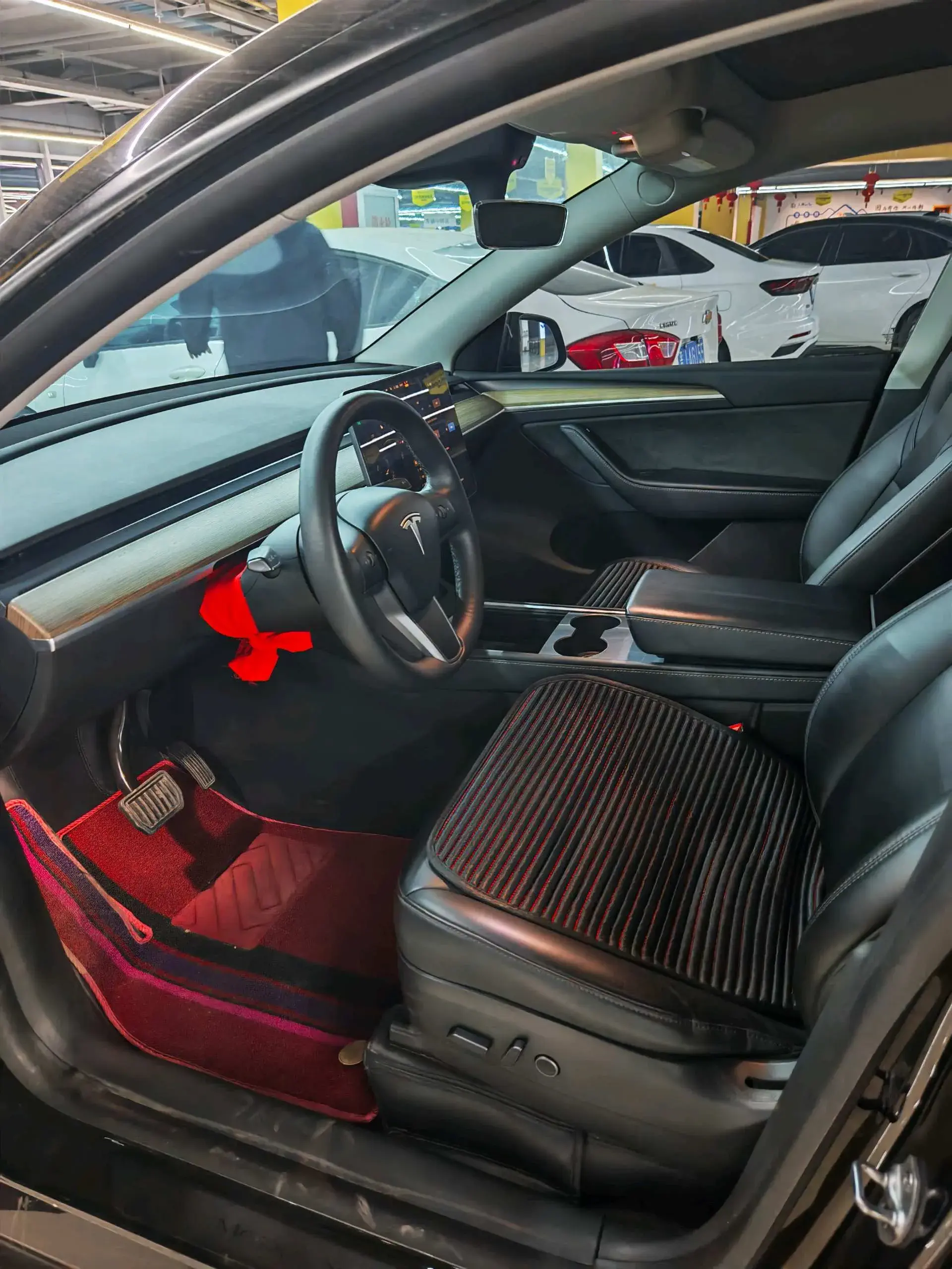 2022 TESLA MODEL thumbnail 4