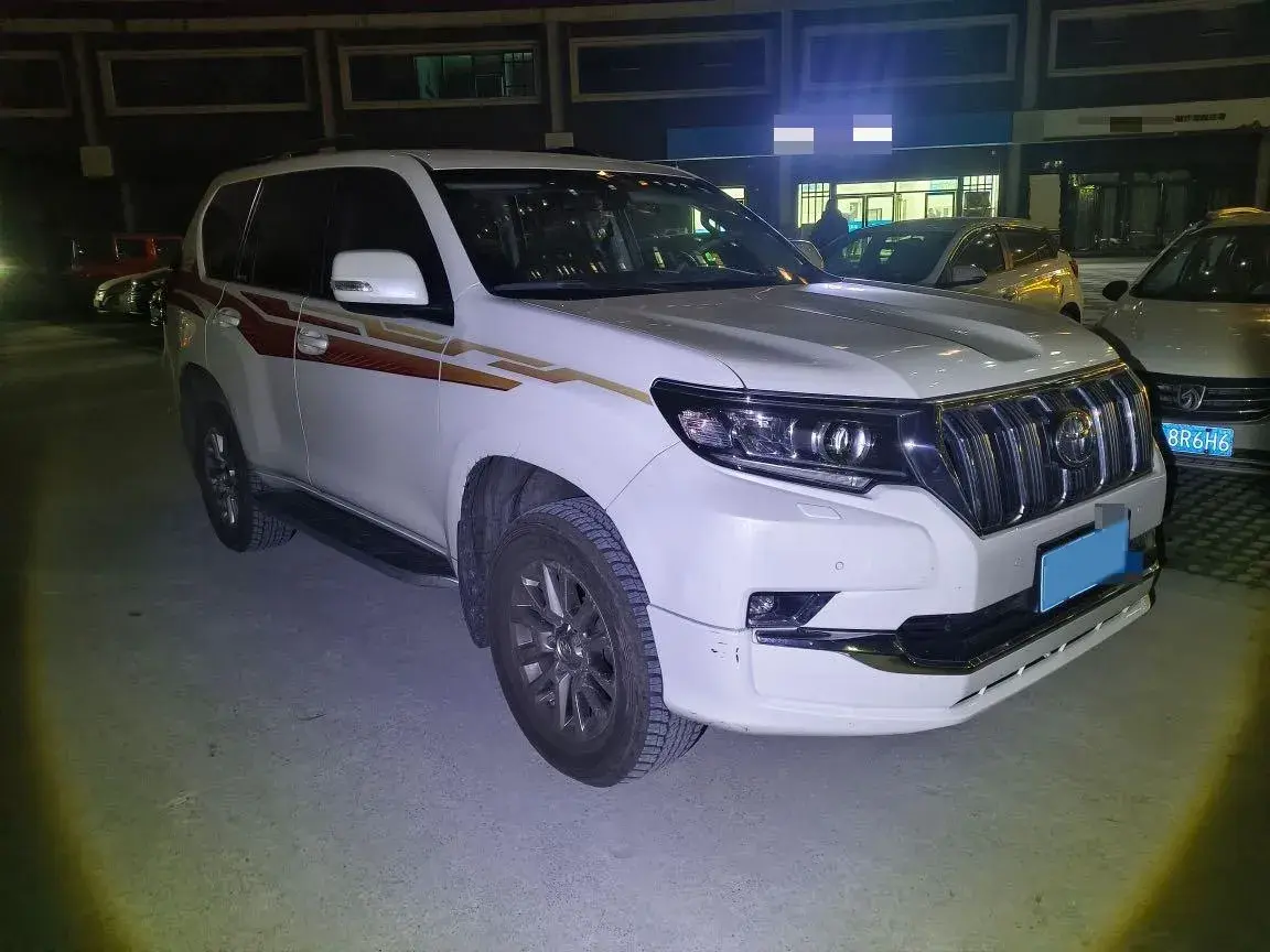 2019 TOYOTA LAND thumbnail 2