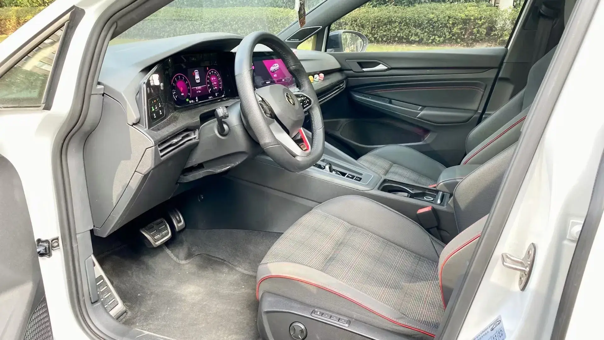 2023 VOLKSWAGEN GOLFGTI thumbnail 4