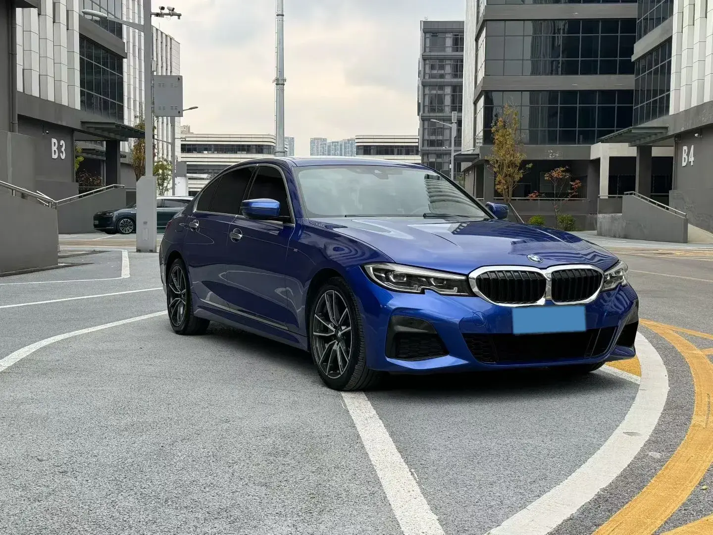 2020 BMW 3 thumbnail 3