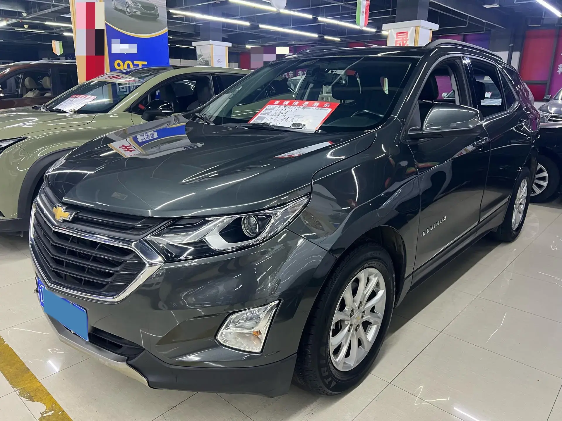 2018 CHEVROLET EQUINOX view 1