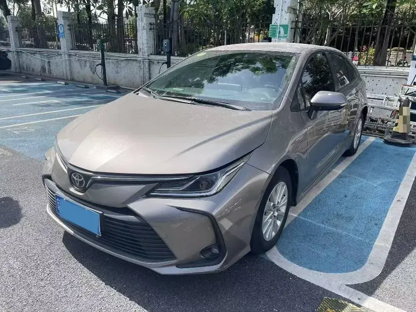 2021 TOYOTA COROLLA view 1