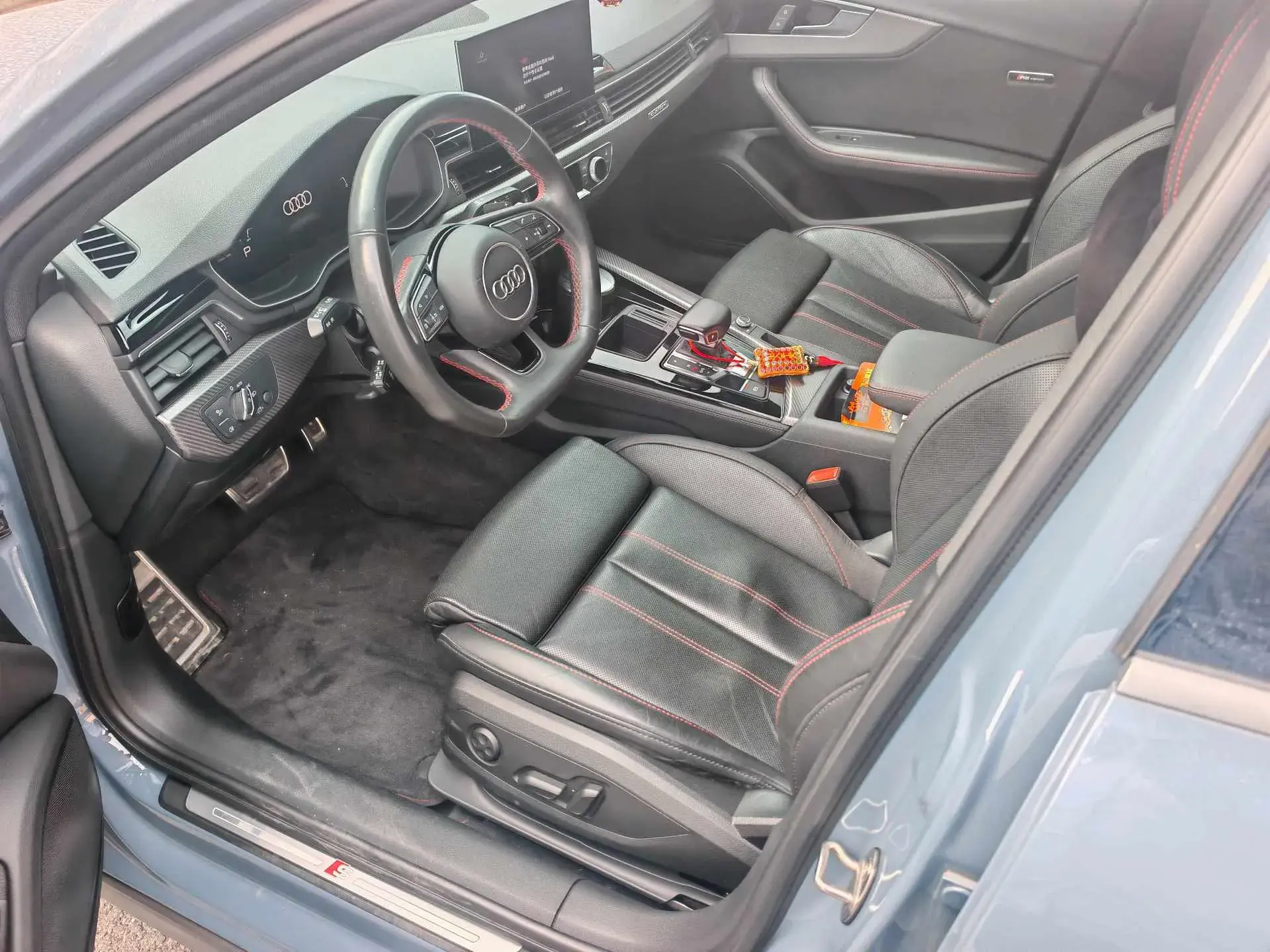 2022 AUDI A4L thumbnail 3