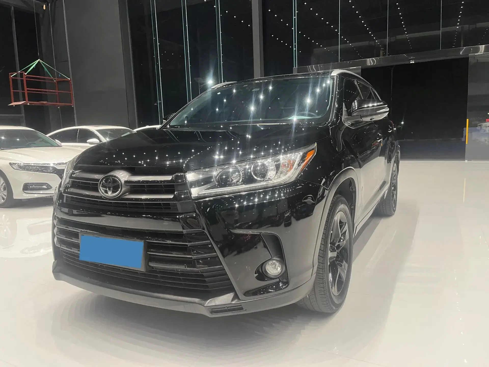 2018 TOYOTA HIGHLANDER view 1