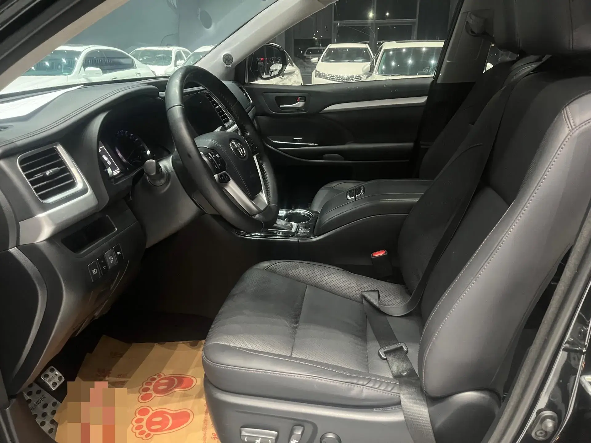 2018 TOYOTA HIGHLANDER thumbnail 4