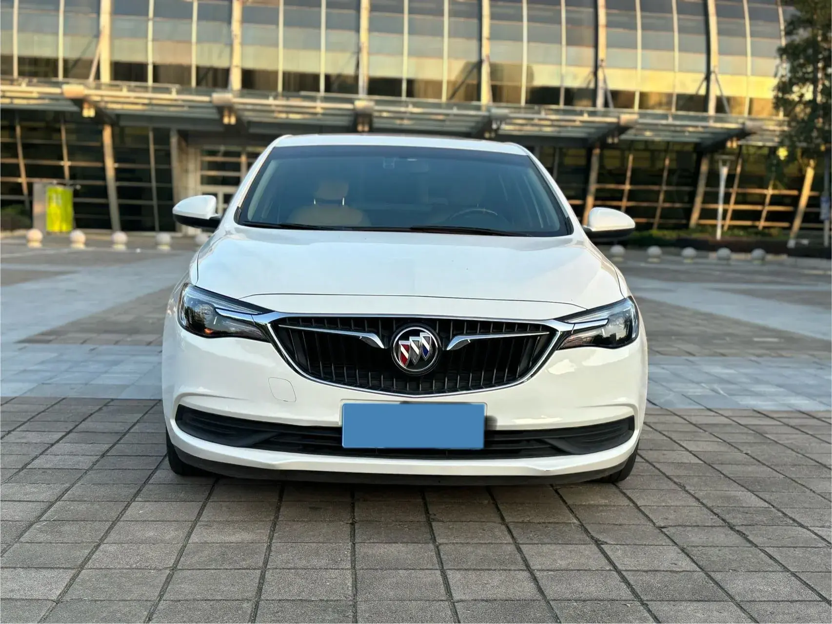 2020 BUICK REGAL thumbnail 2