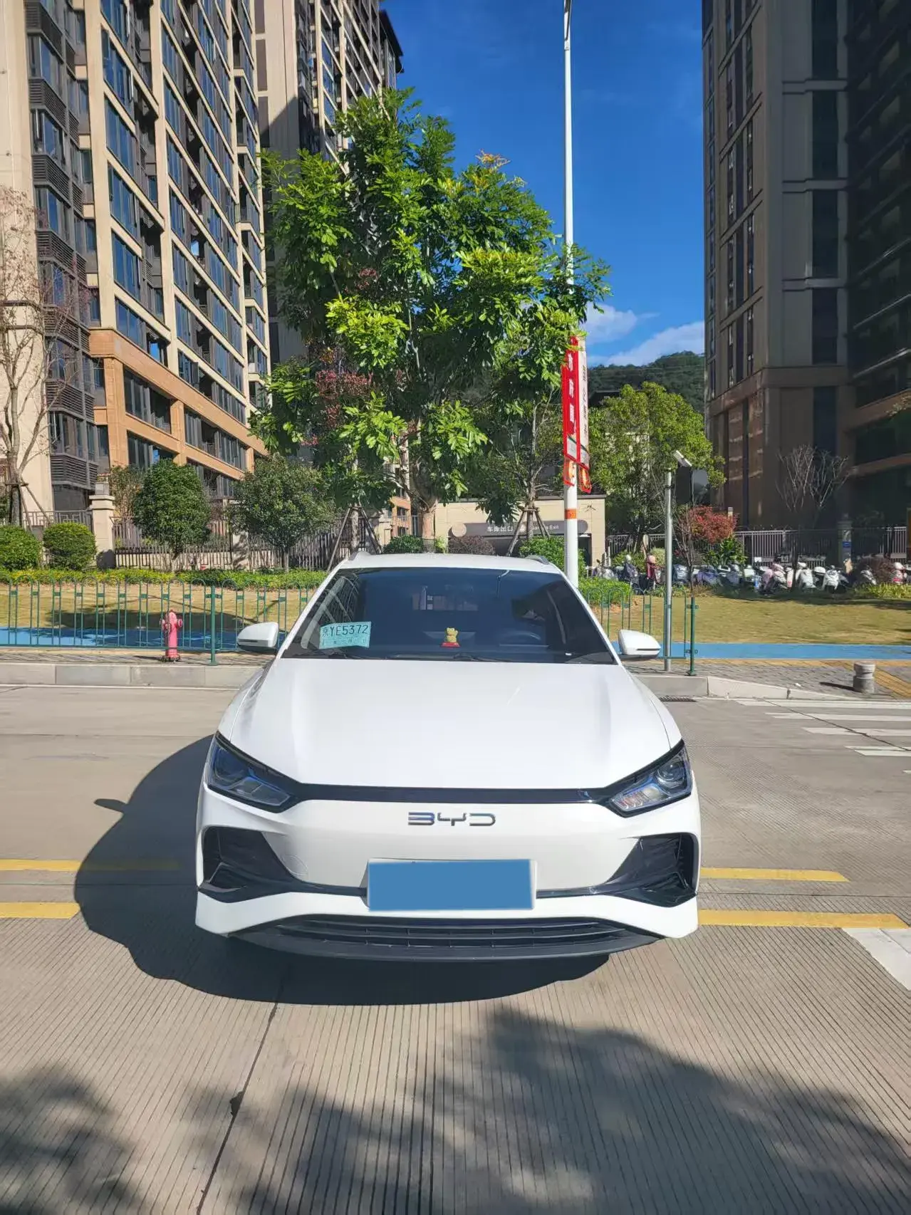 2023 BYD E2 thumbnail 2