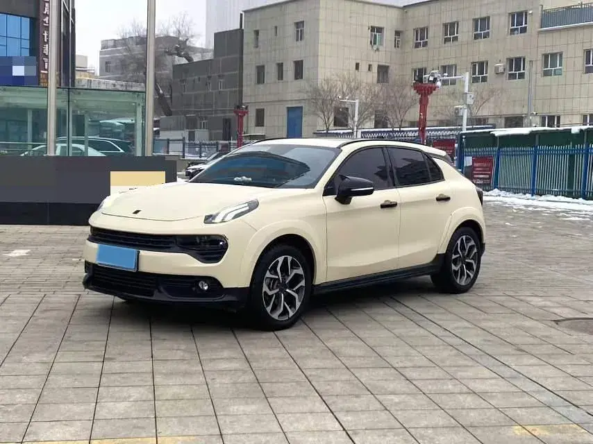 2021 LYNK&CO 02 view 1