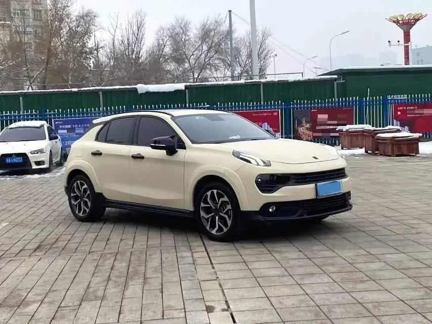 2021 LYNK&CO 02 thumbnail 3