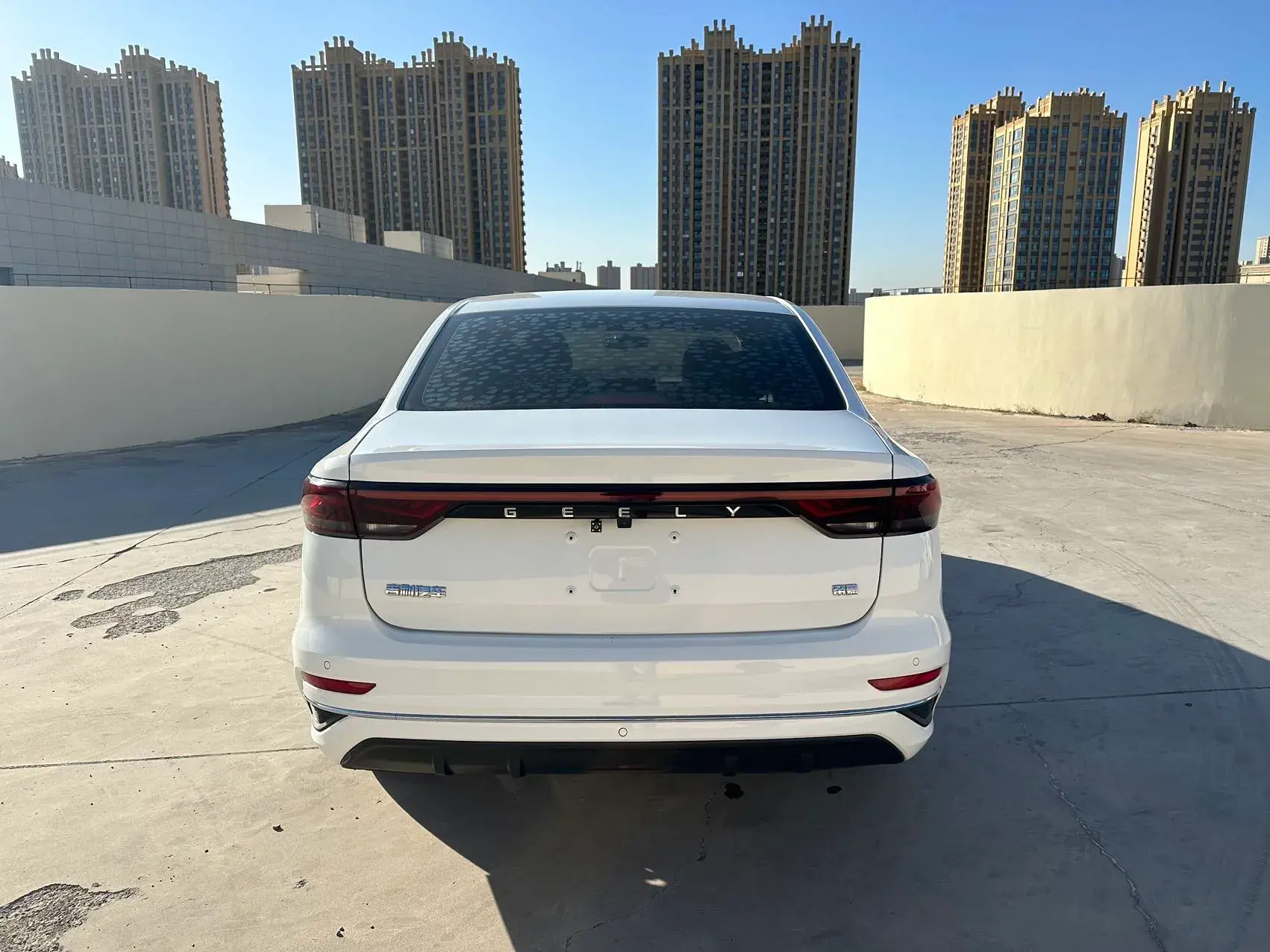 2023 GEELY EMGRAND thumbnail 4