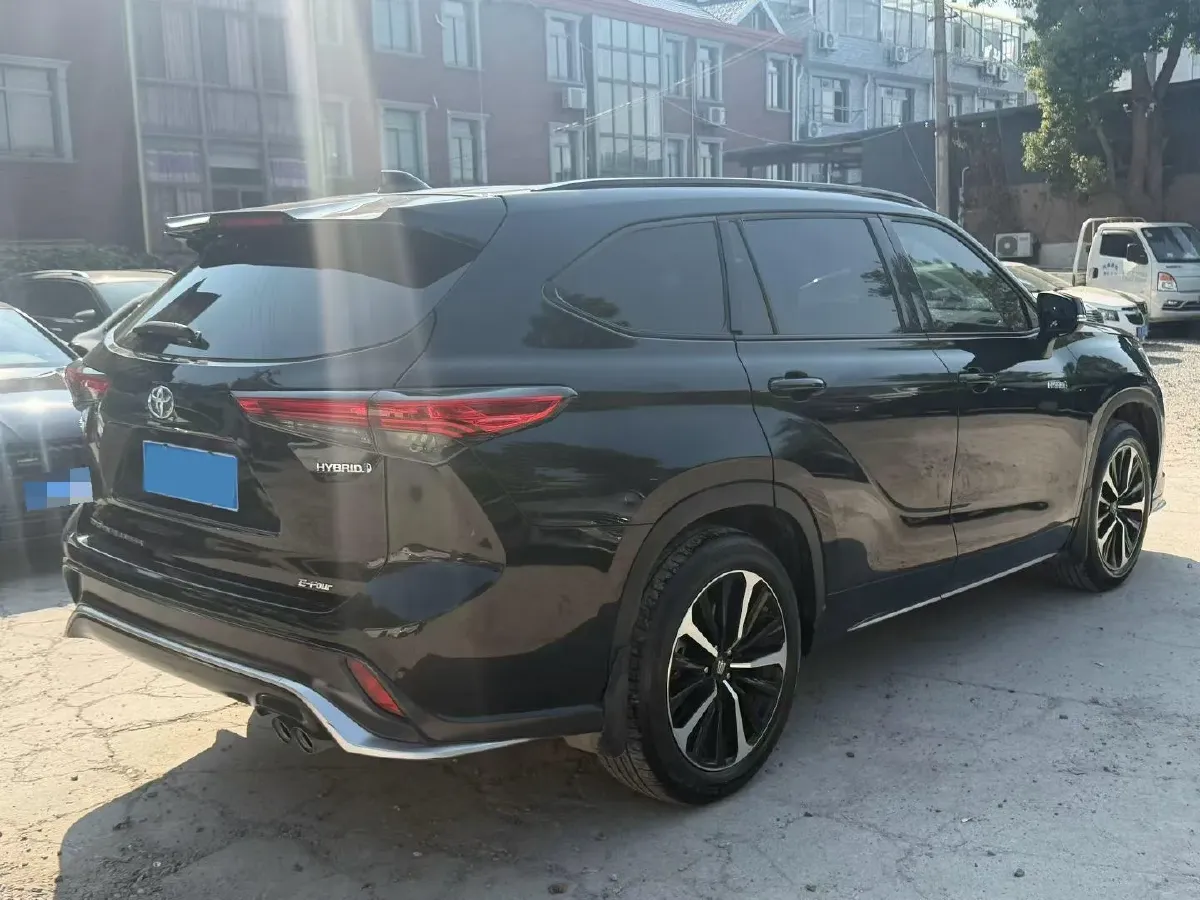 2022 Toyota Crown Kluger 2.5L 192HP L4 E-CVT Hybrid,autocango,china used car exporter,china ev exporter,chinese used car exporter,chinese used ev exporter